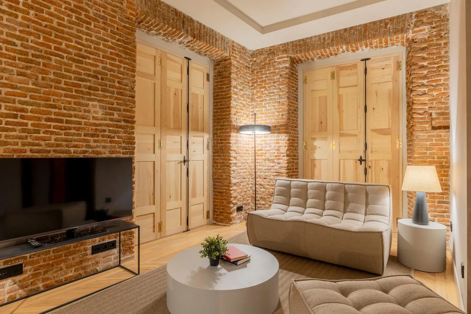 Living room in Rio by Wynwood House