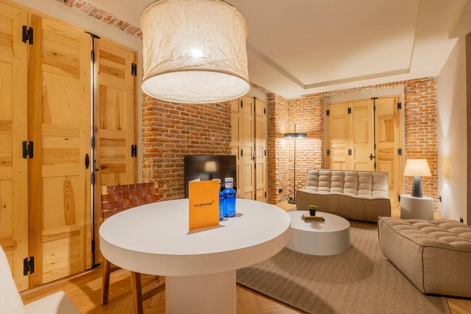 Living room in Rio by Wynwood House