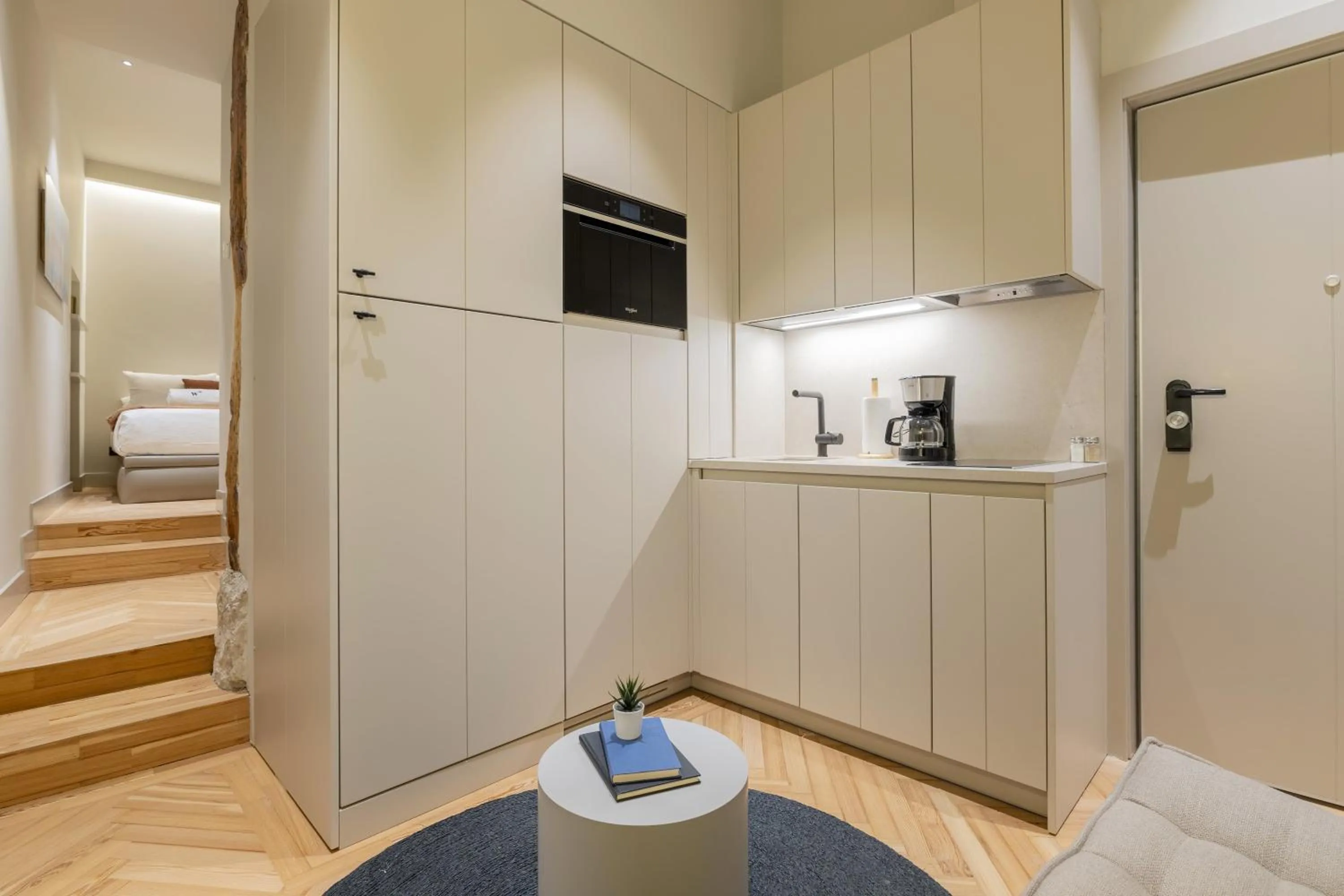 Kitchen or kitchenette, Bed in Rio by Wynwood House