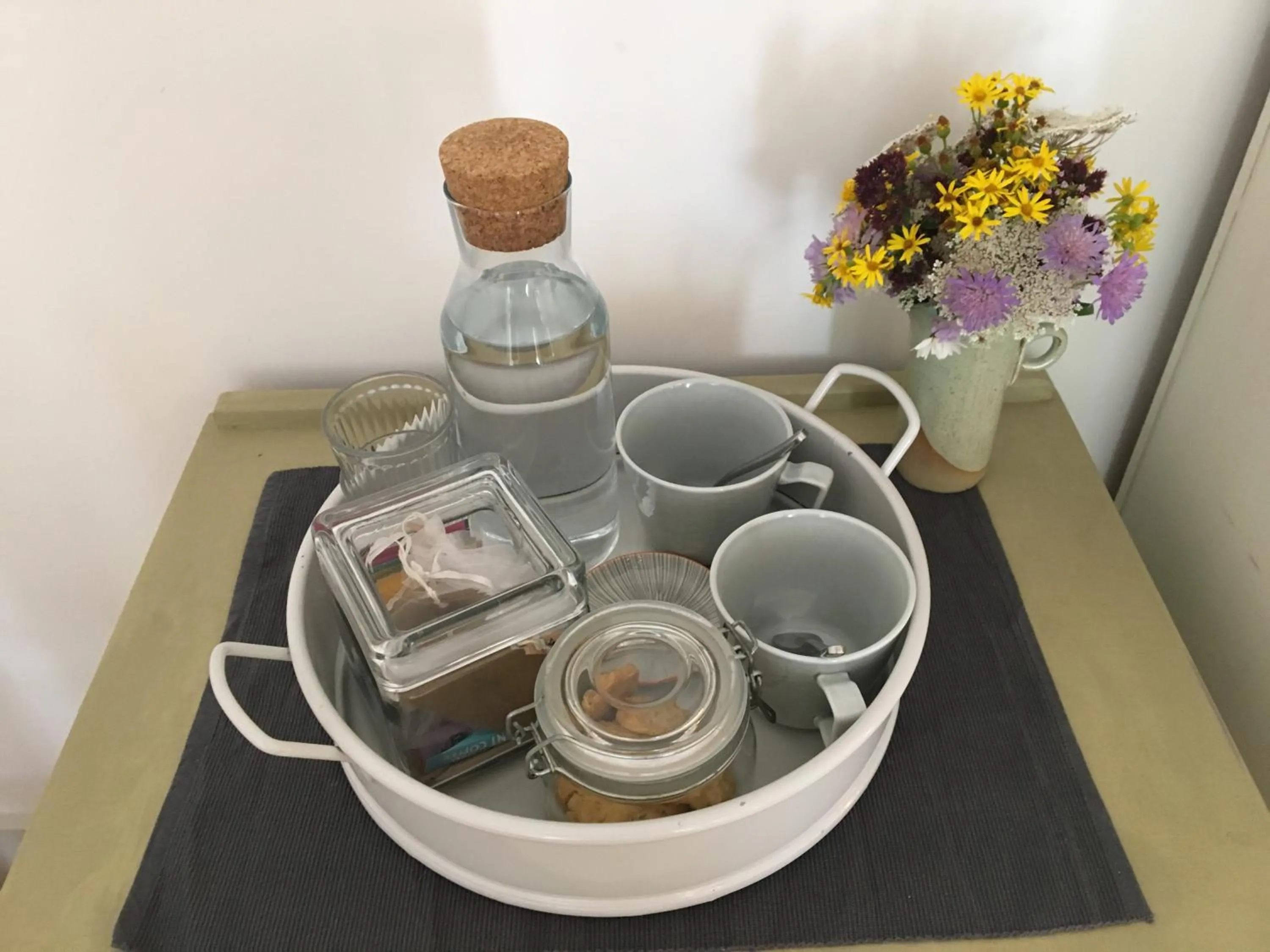 Coffee/tea facilities in Westbury Cross House Bed & Breakfast