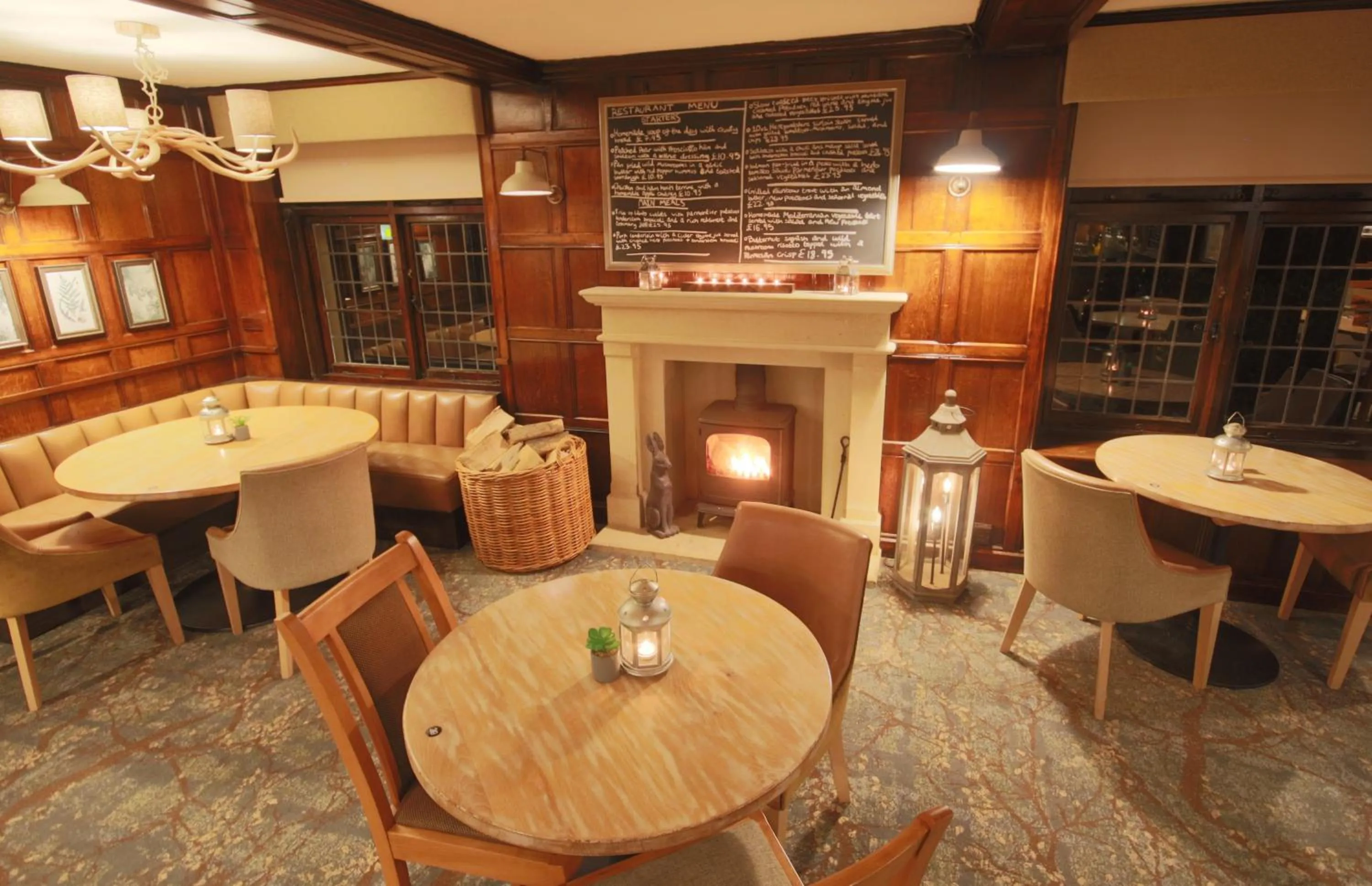 Lounge or bar in The Malvern Hills Hotel