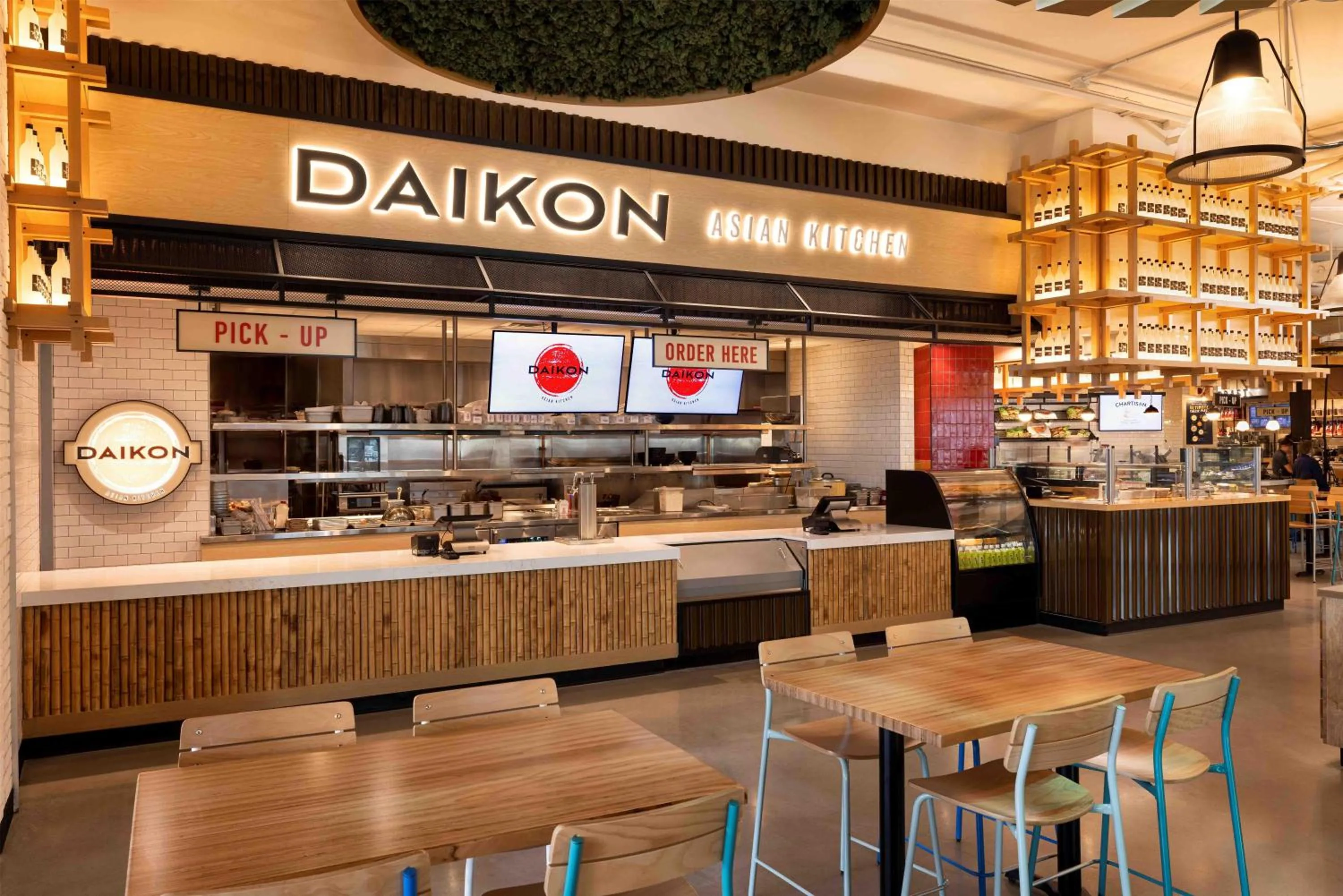 Dining area in Sunseeker Resort Florida Gulf Coast, Curio Collection Hilton