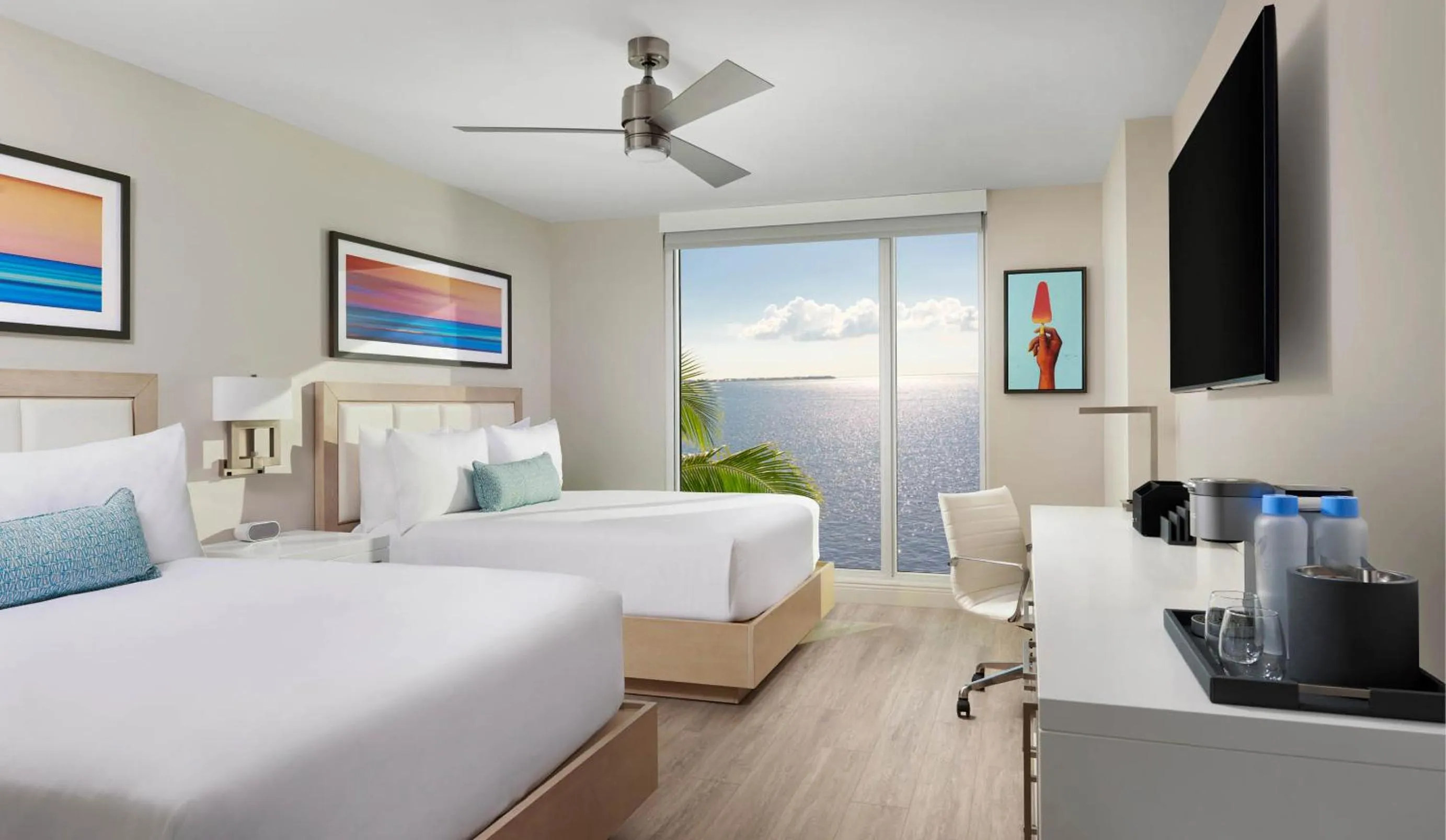 Bed in Sunseeker Resort Florida Gulf Coast, Curio Collection Hilton