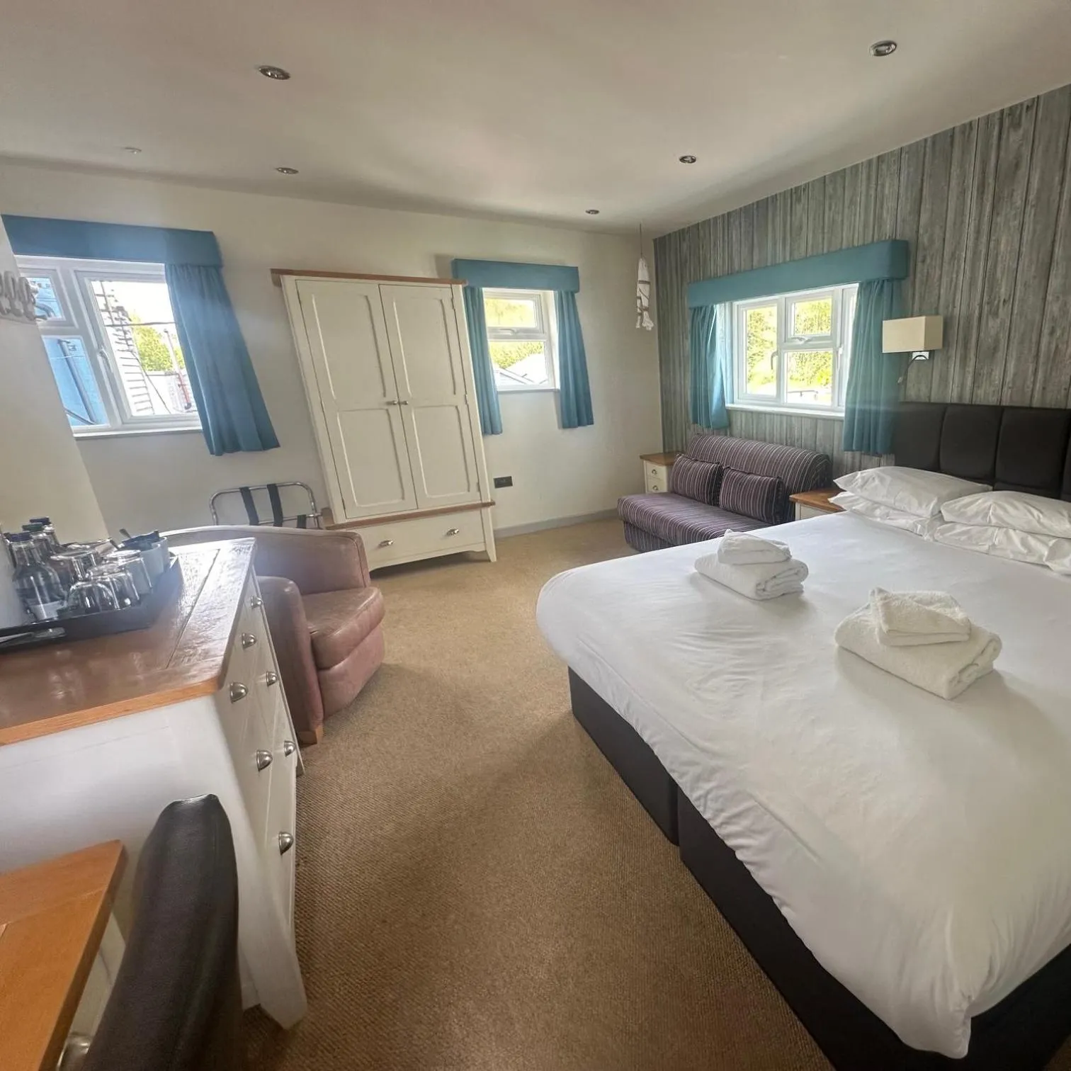 Bedroom, Bed in Waveney Inn & Hotel