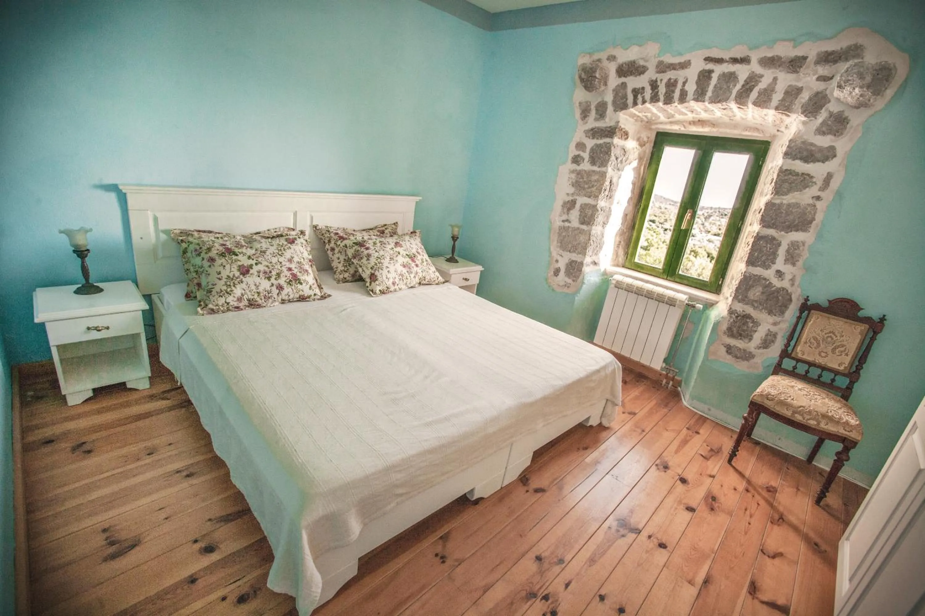 Bed in Klinci Village Resort