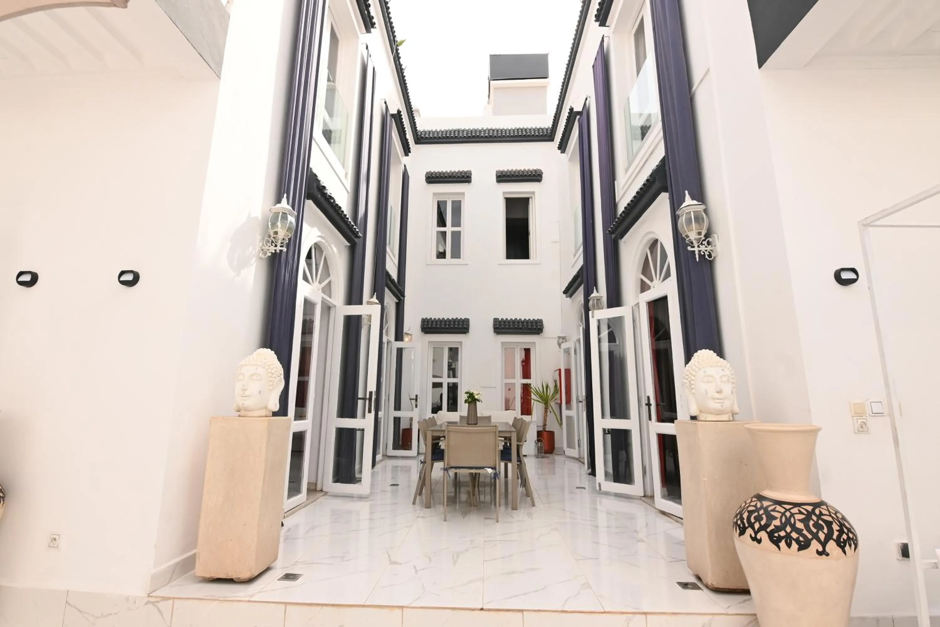 Property building in Riad VIP Bed & Breakfast