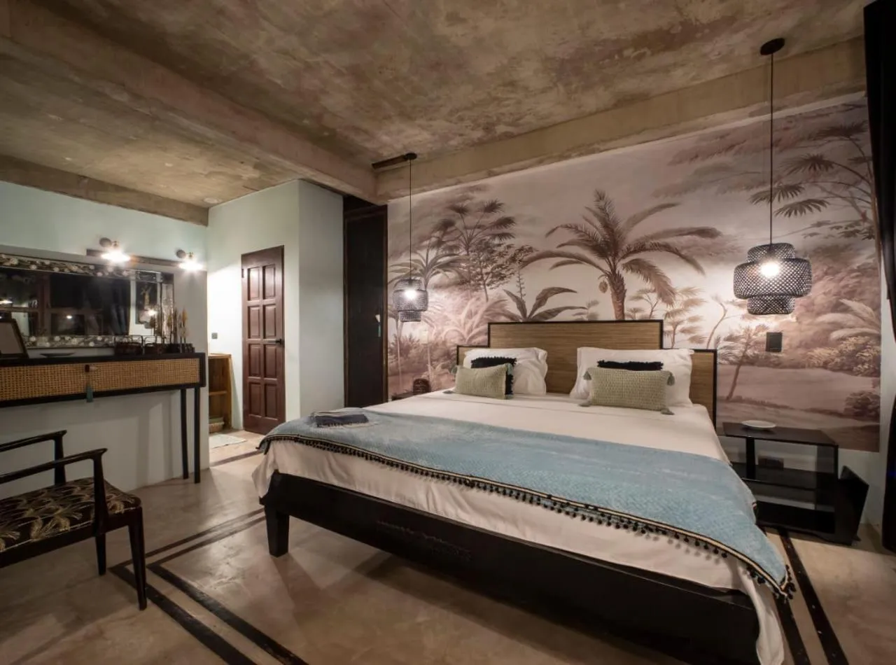 Bedroom, Bed in La Plage Hotel