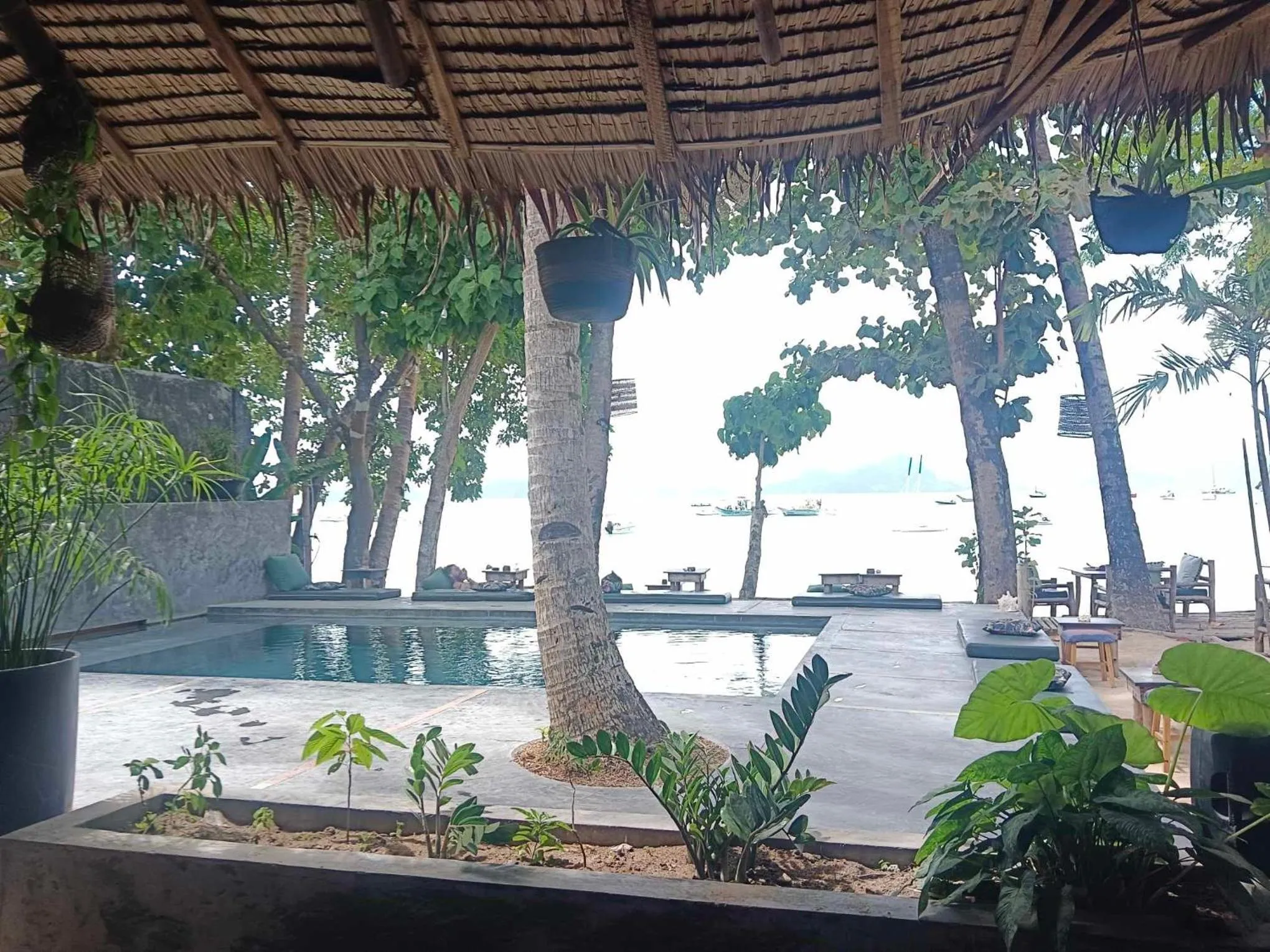 Restaurant/places to eat in La Plage Hotel