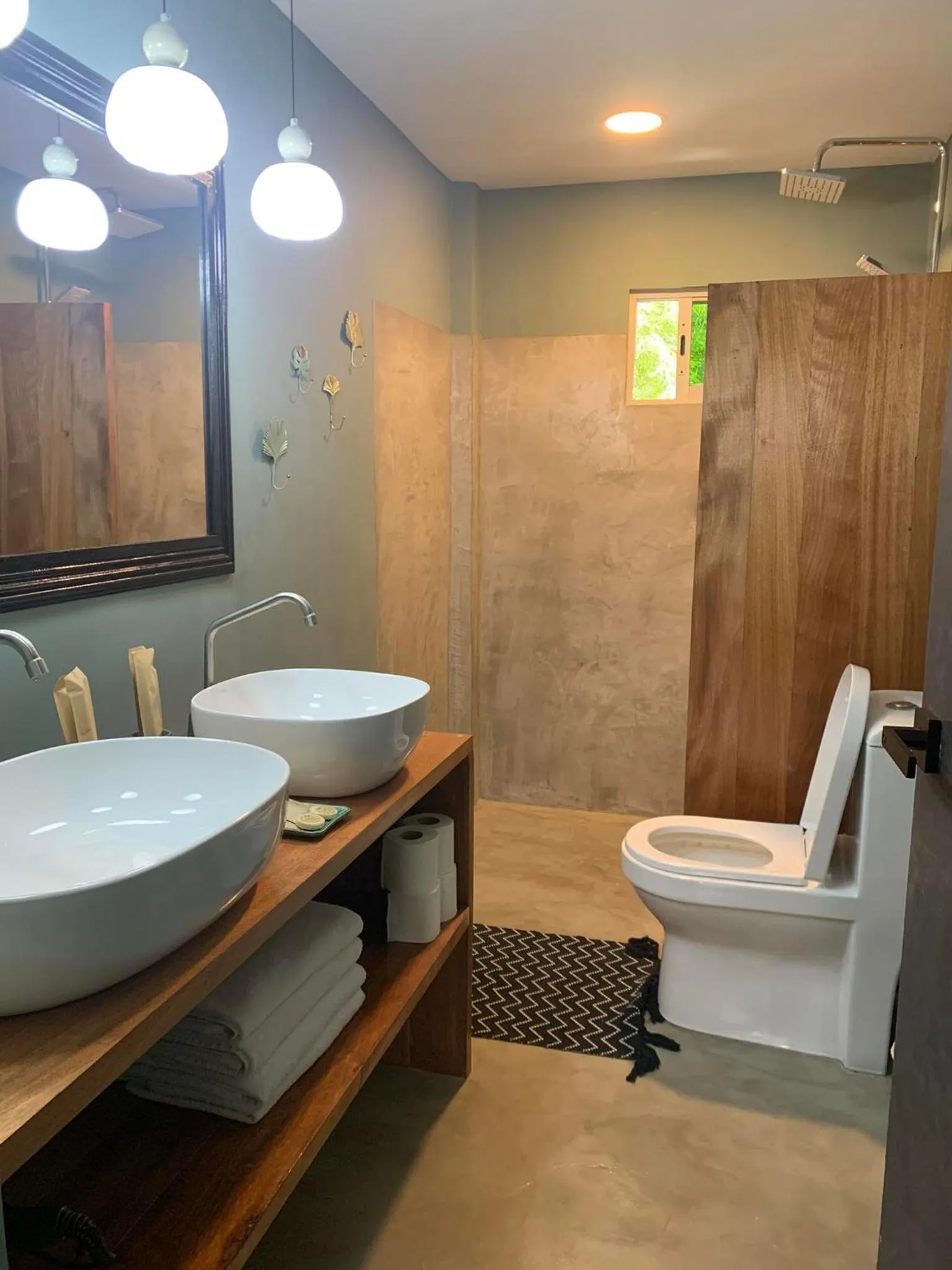 Bathroom in La Plage Hotel