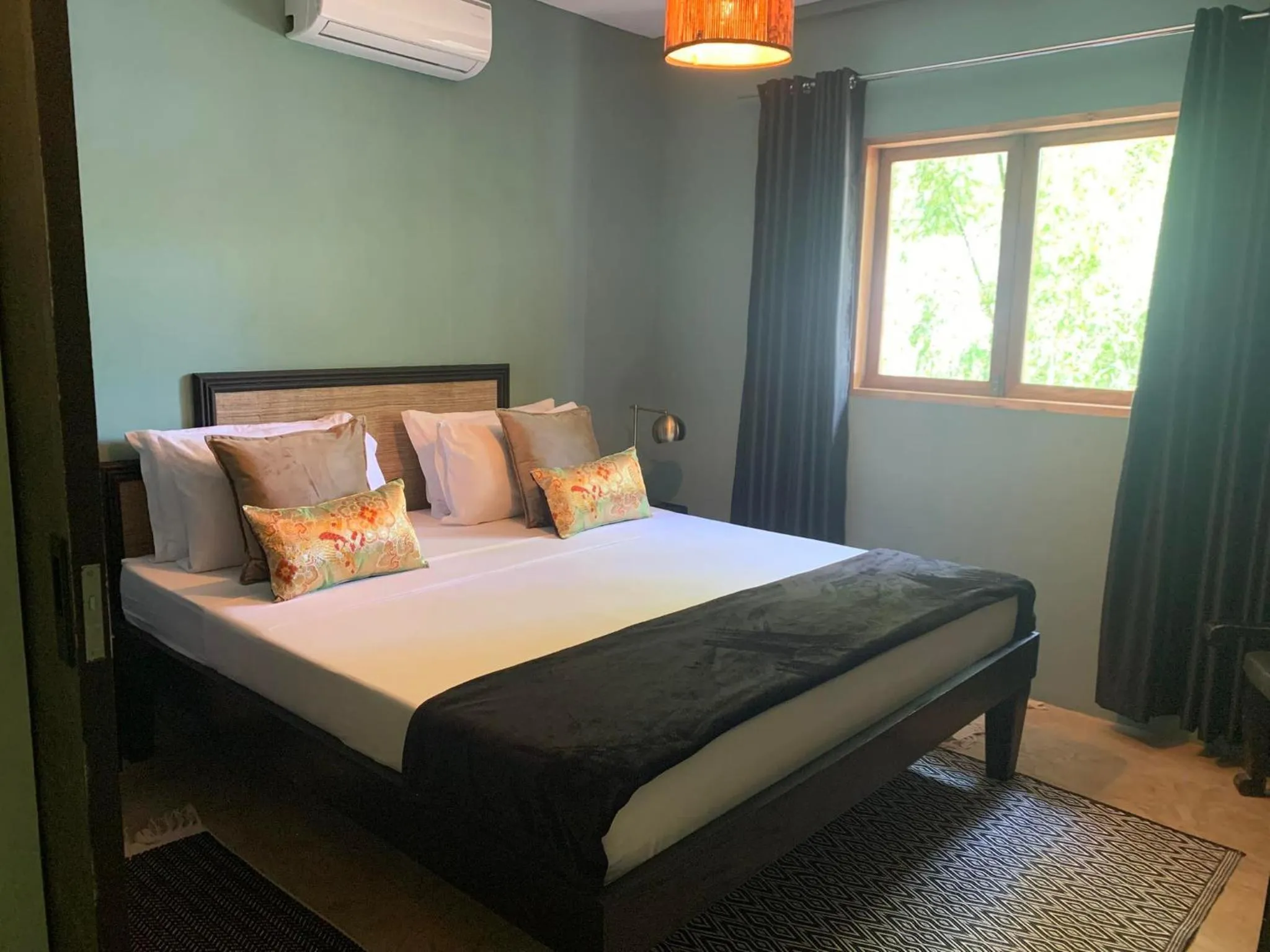 Bedroom, Bed in La Plage Hotel