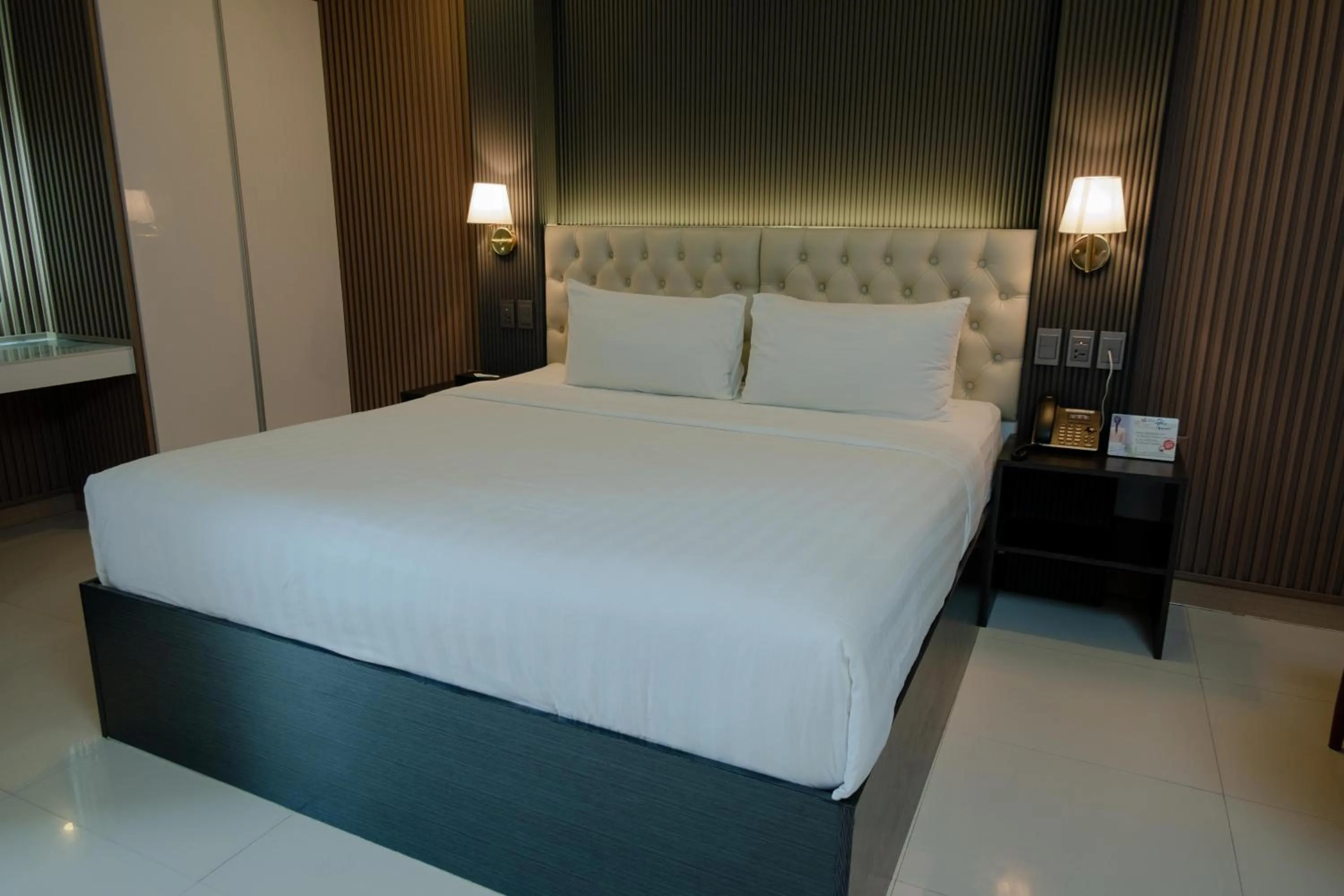 Bed in THE TIMES HOTEL