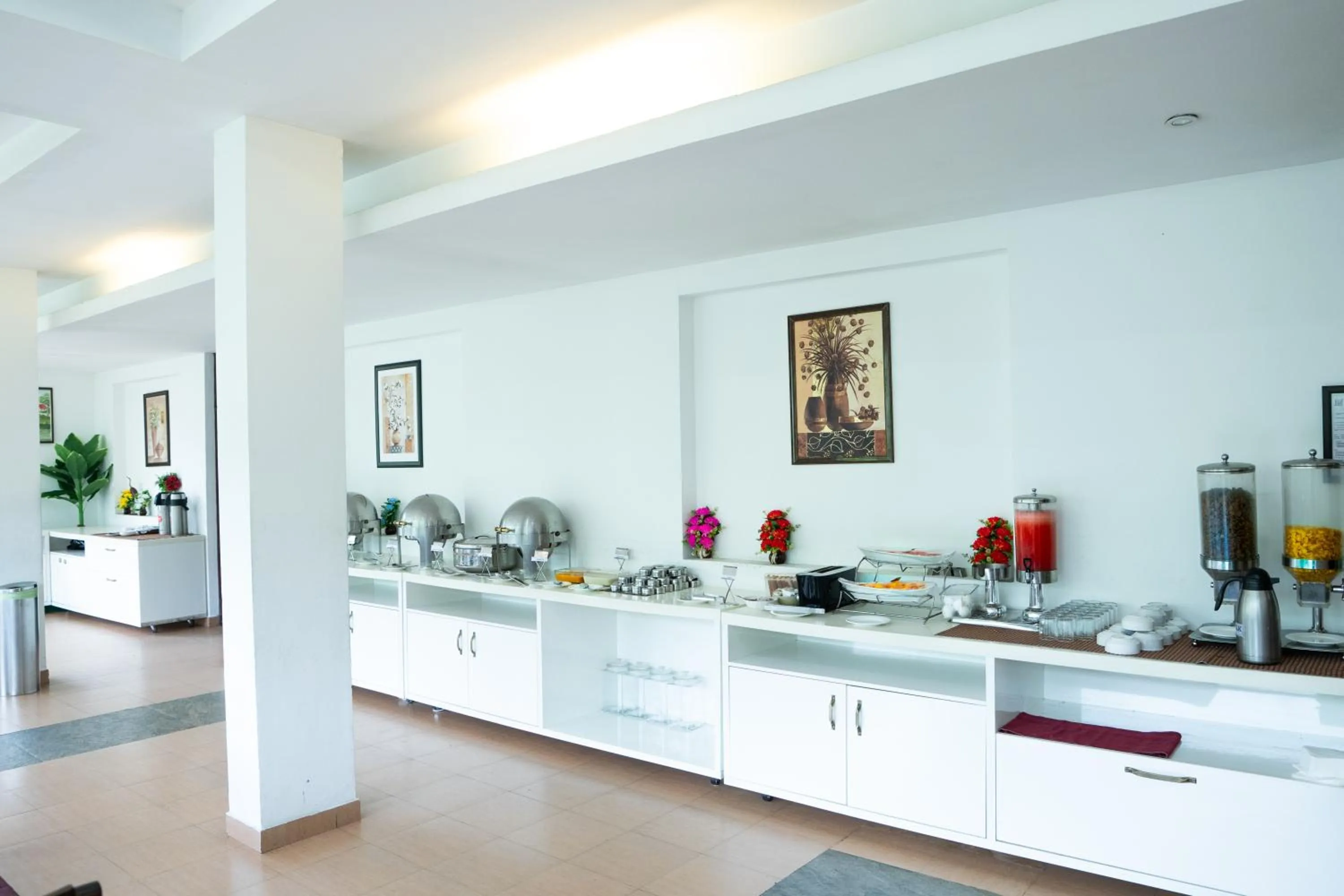 Kitchen or kitchenette in Hotel C7 Munnar