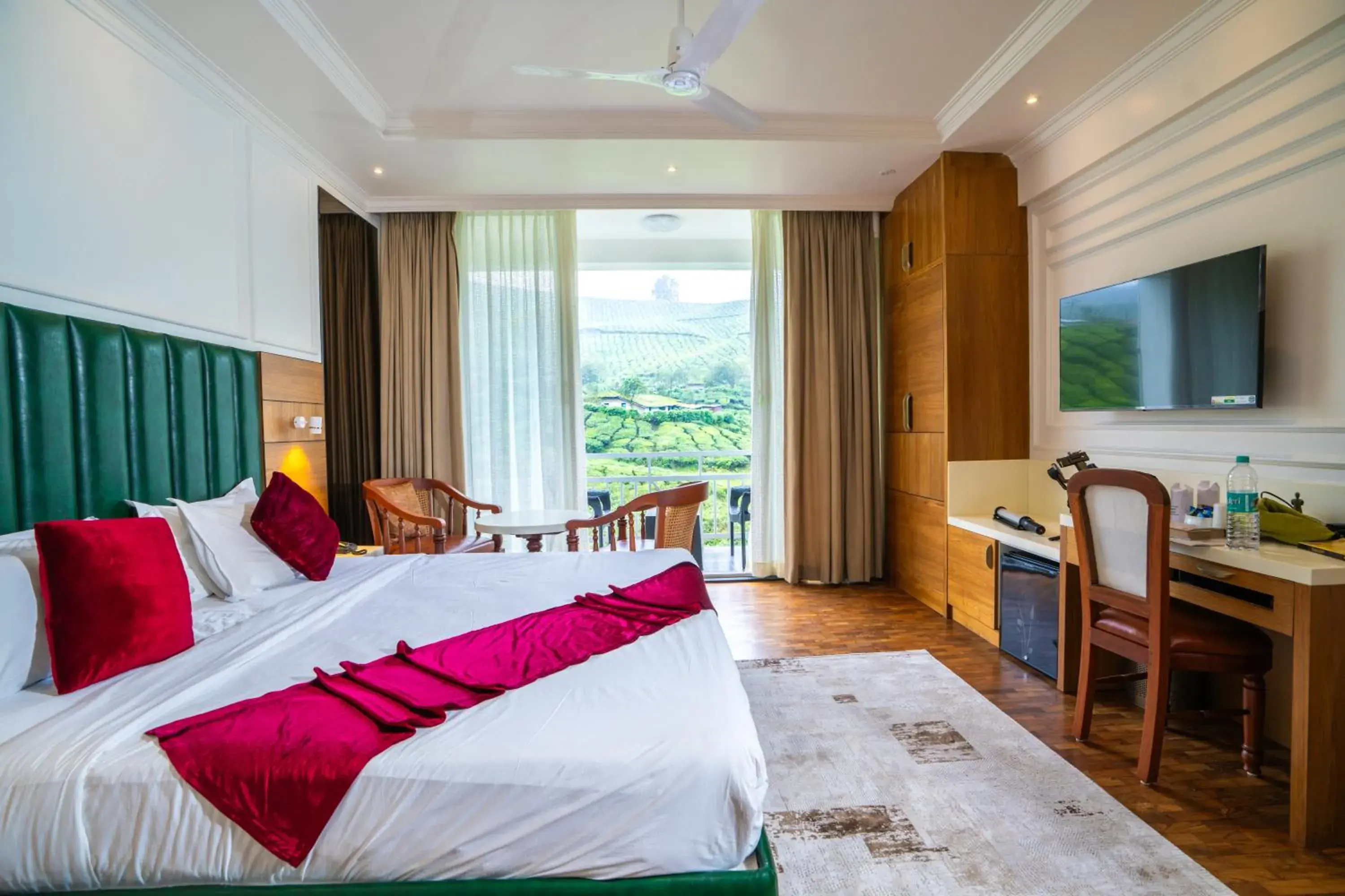 King Suite with Balcony in Hotel C7 Munnar King Suite with Balcony in Hotel C7 Munnar