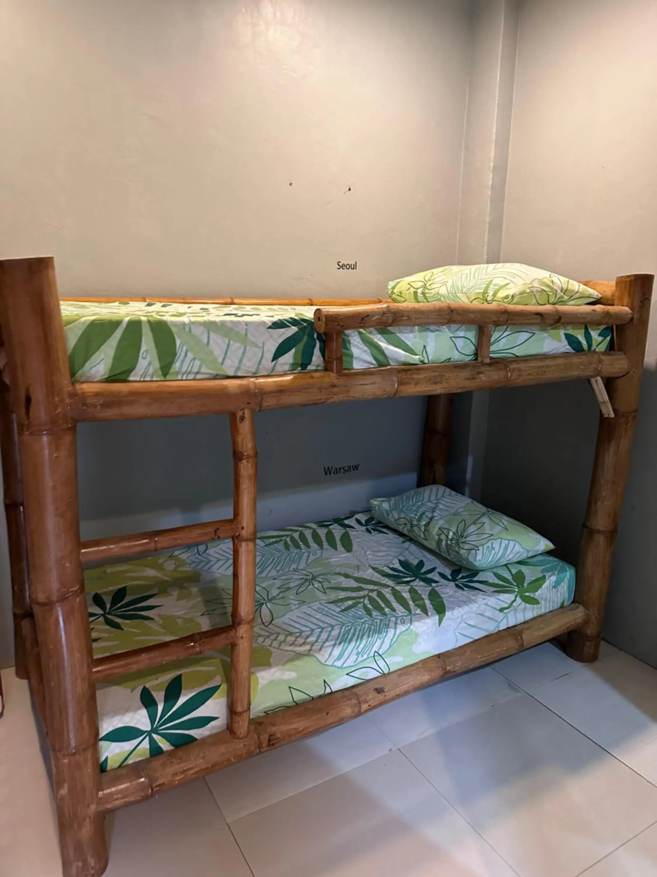 Bed in Lionfish Backpackers Hostel Malapascua