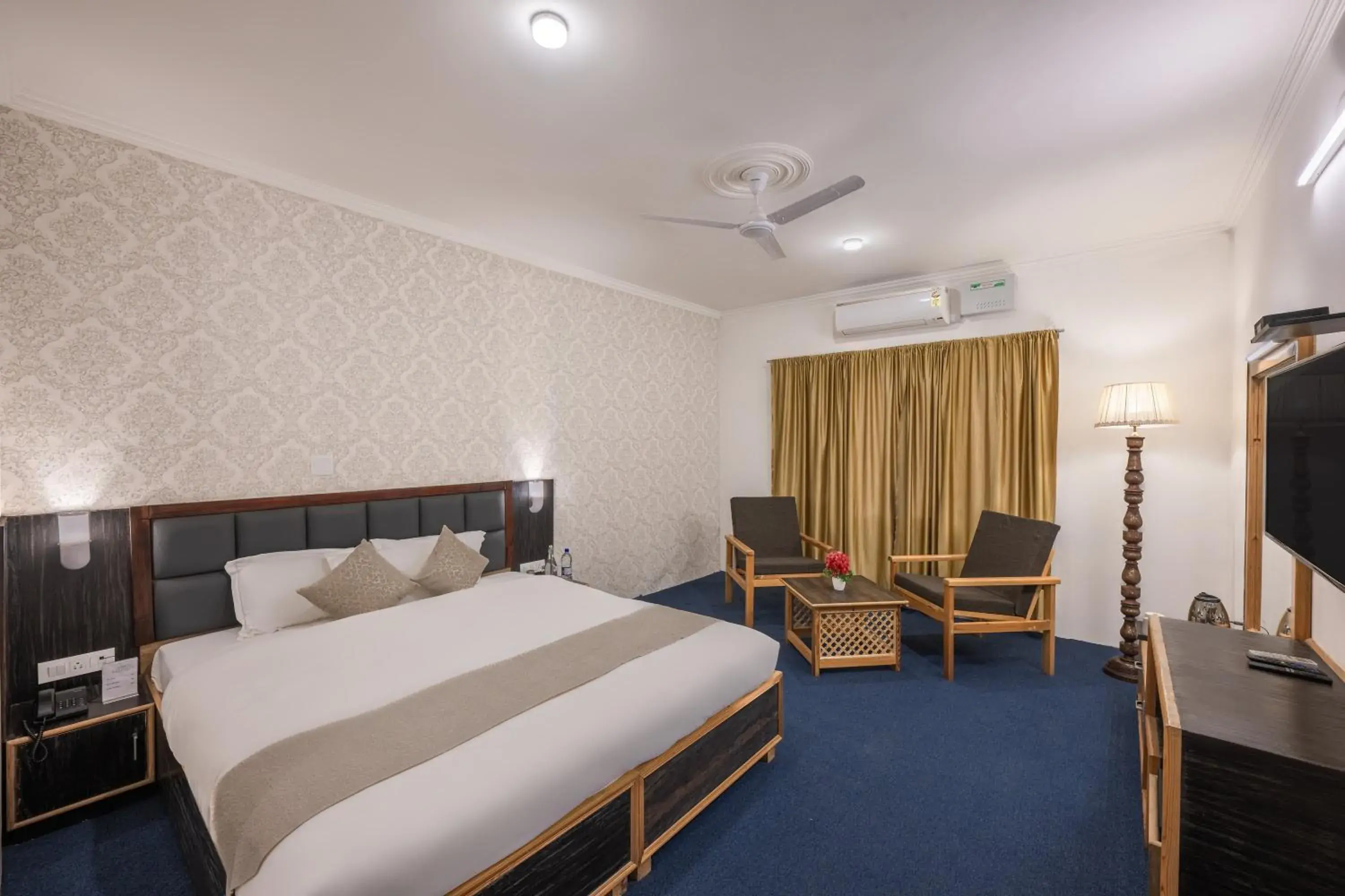 Double Room with Garden View in Echor Kashmir Holidays Resort Srinagar Double Room with Garden View in Echor Kashmir Holidays Resort Srinagar