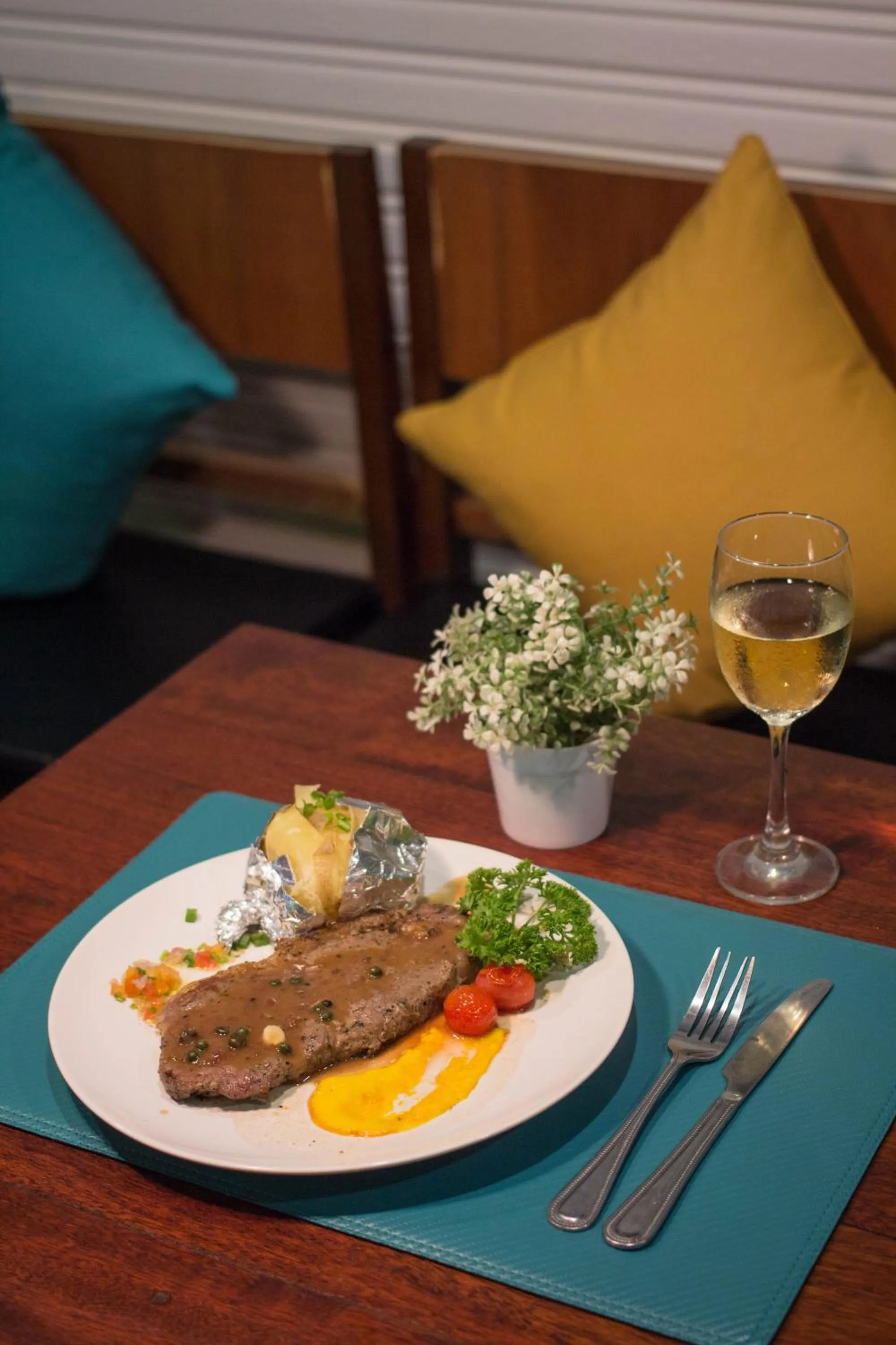 Meals in Kamala Beach Residence