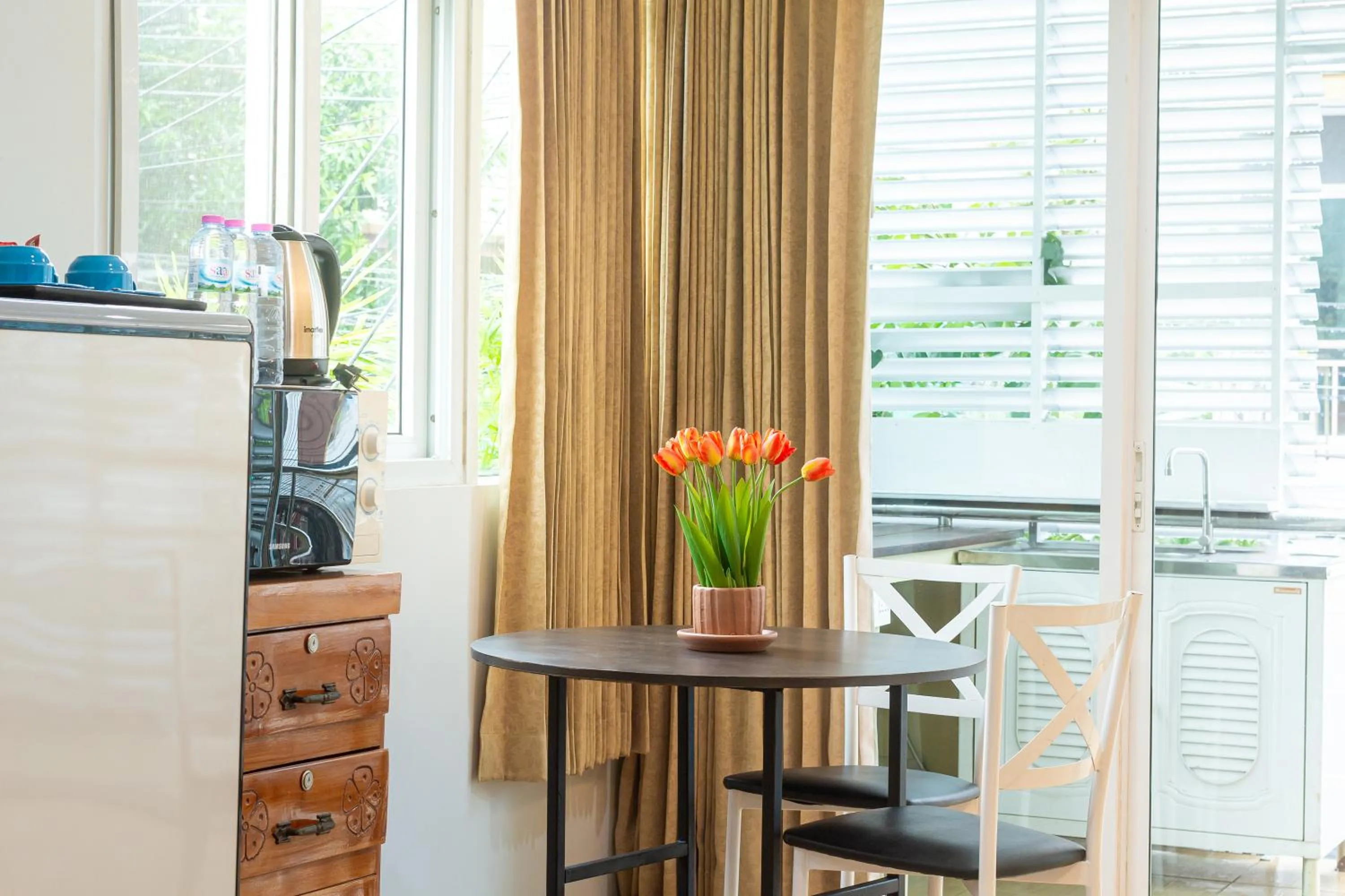 Kitchen or kitchenette in Kamala Beach Residence