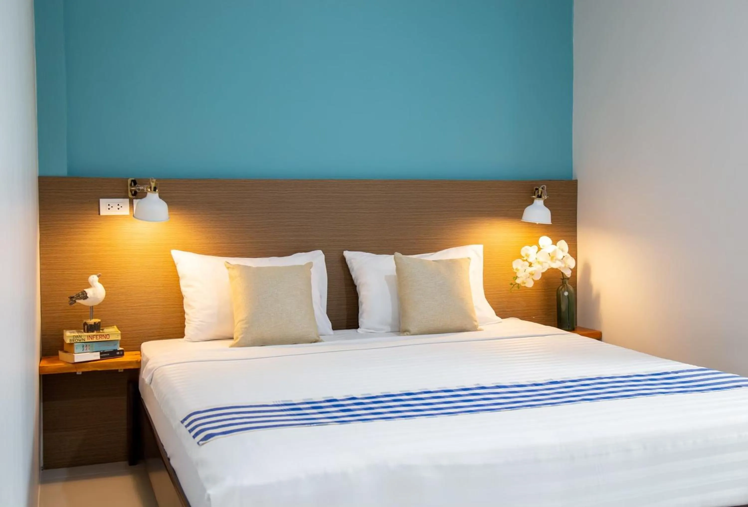 Bed in Kamala Beach Residence