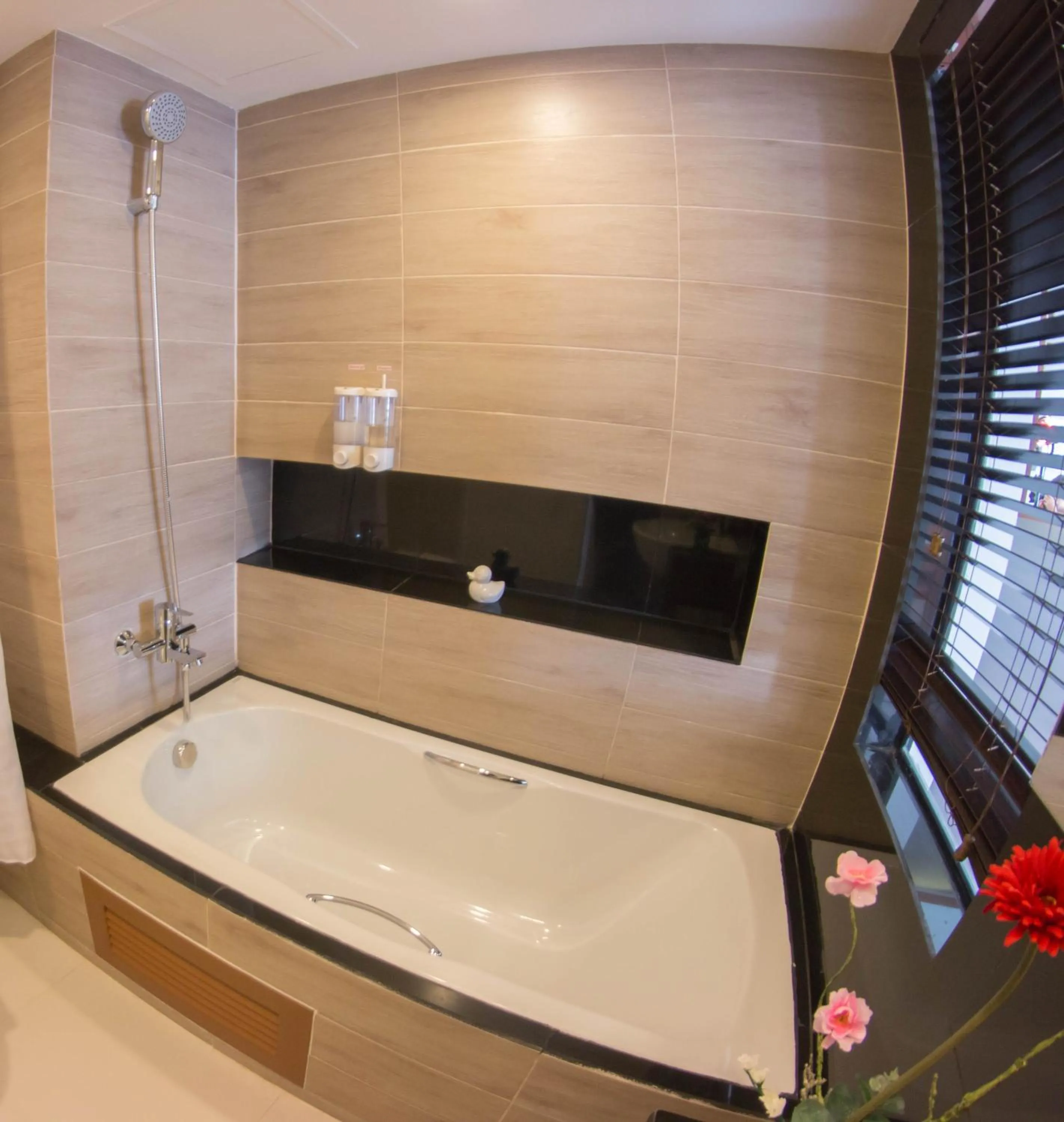 Day in Racha Residence