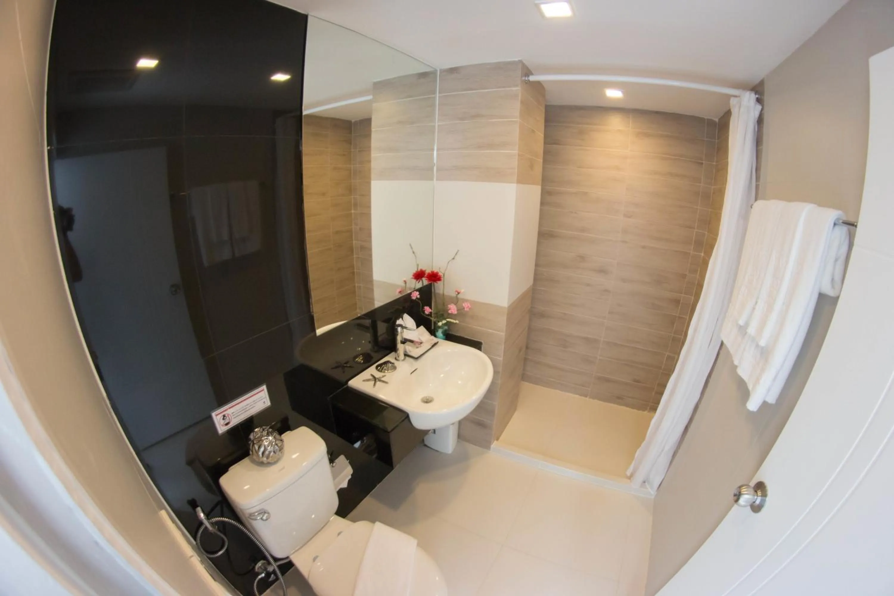 Day in Racha Residence