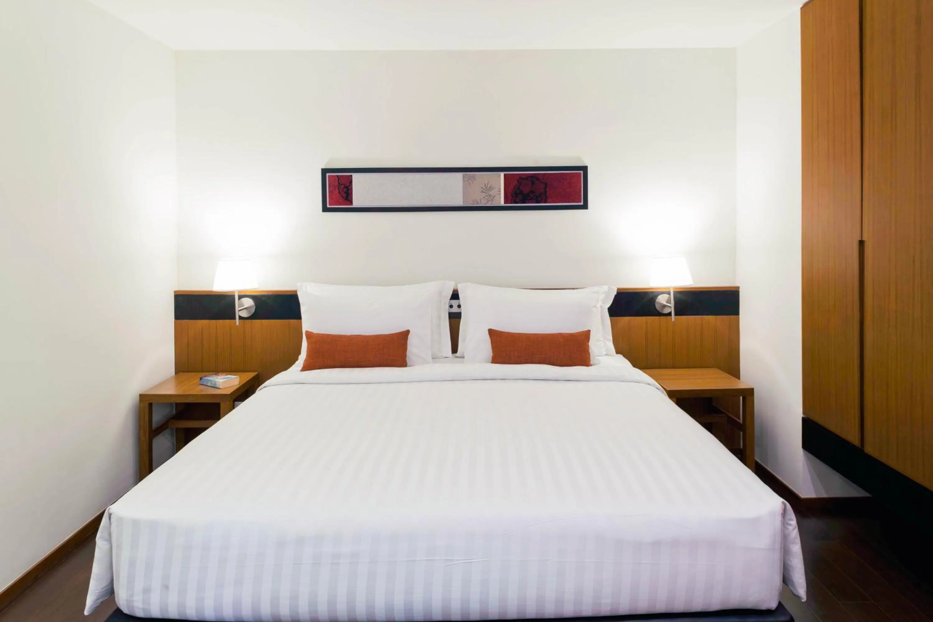 Bedroom, Bed in Eastin Tan Hotel Chiang Mai