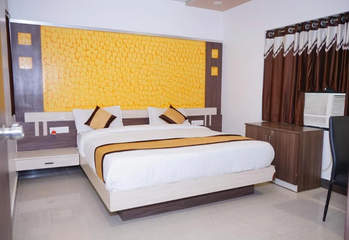 Photo of the whole room in Hotel Gopal