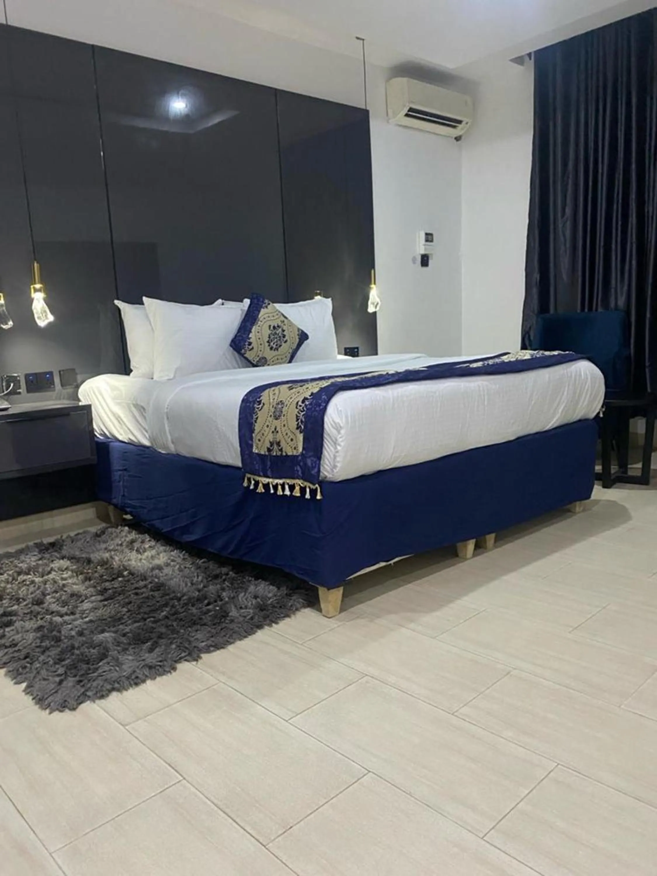 Bed in Water Ripples Hotel Lekki
