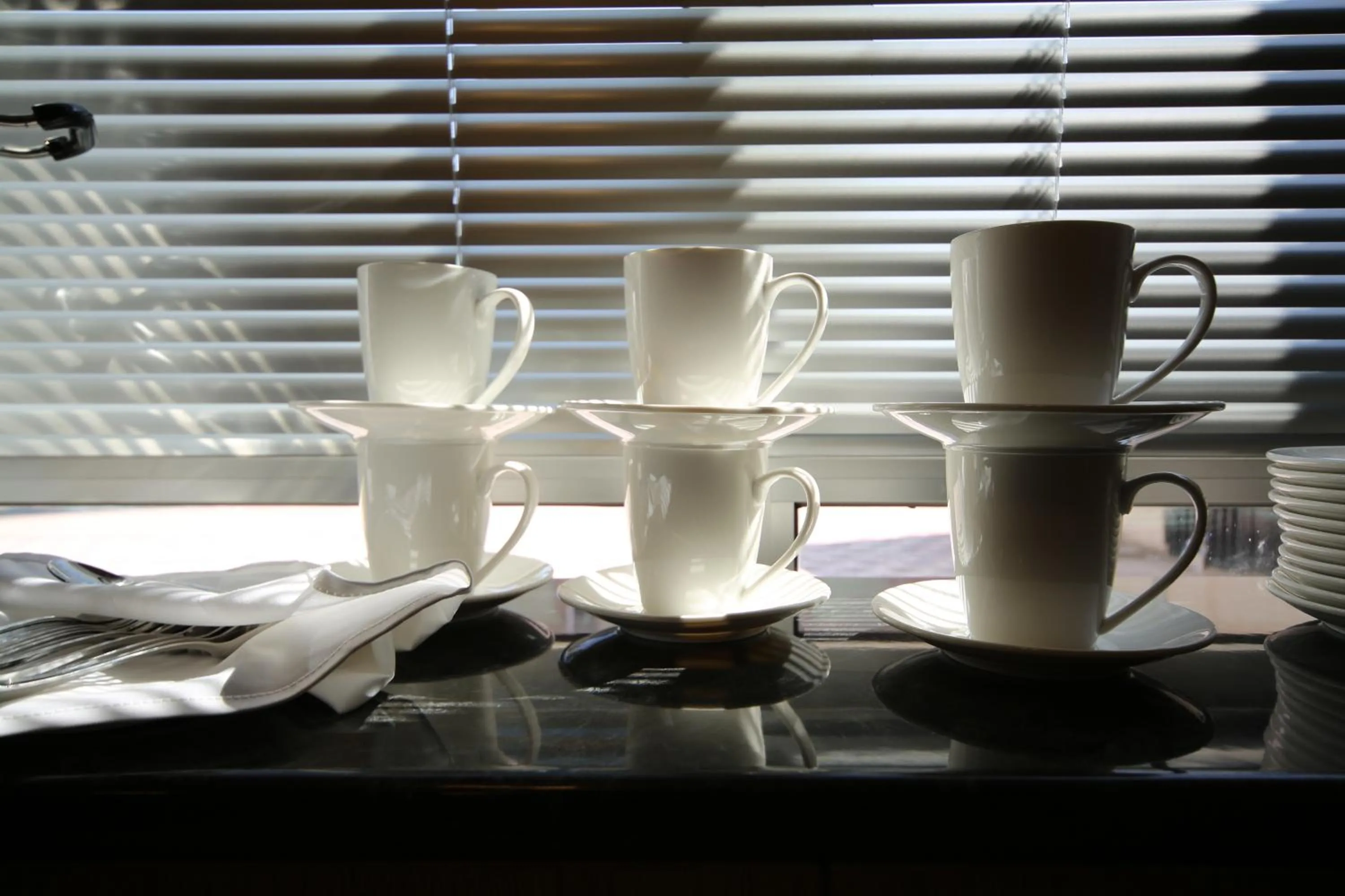 Coffee/tea facilities in Continental Hotel