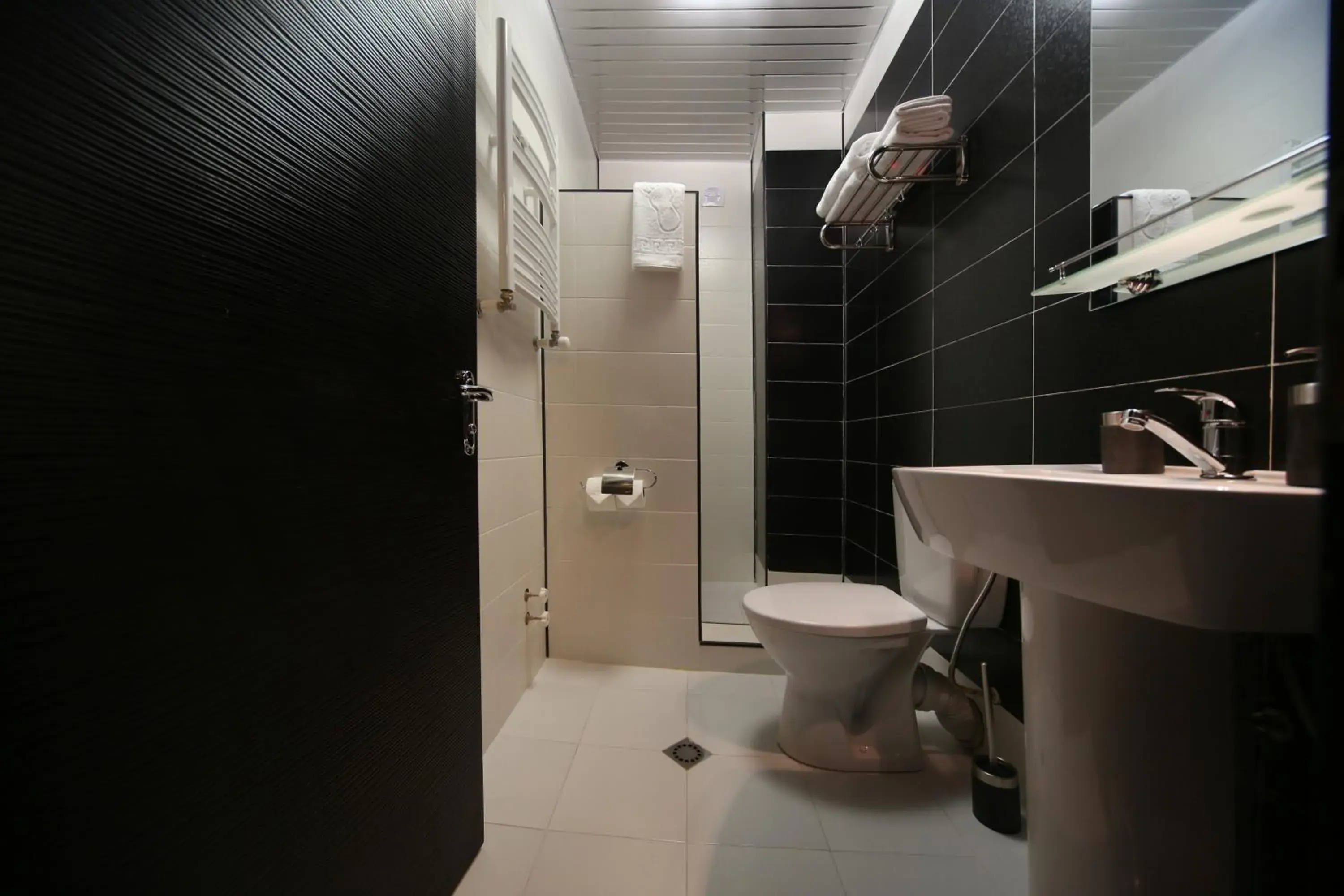 Double Room - single occupancy in Continental Hotel Double Room - single occupancy in Continental Hotel