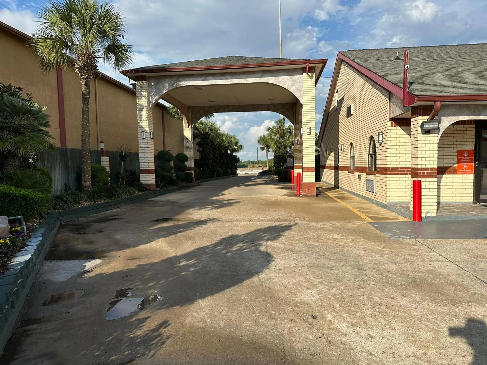 Property building in Palace Inn I-45 & Bellfort