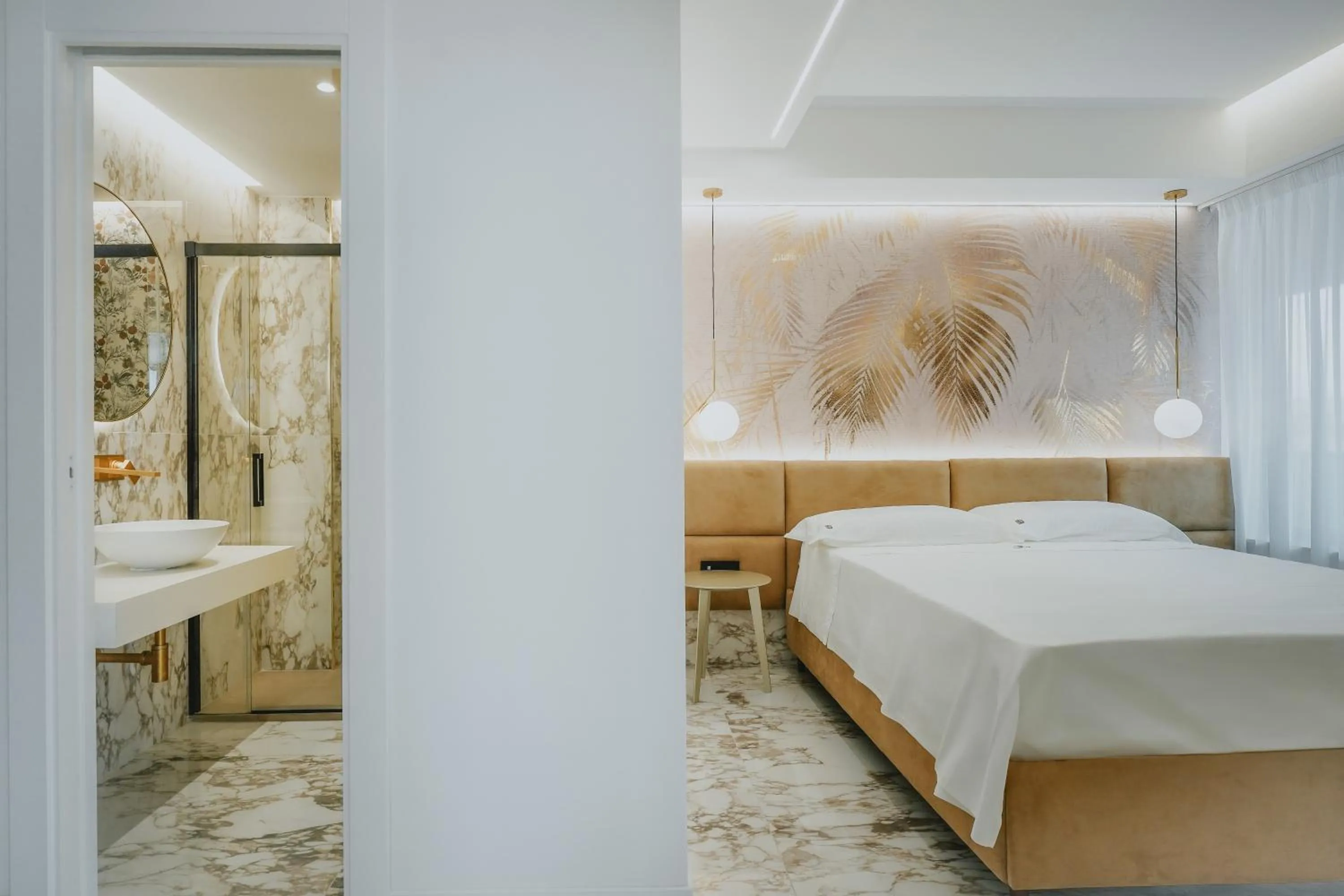 Bed in POETICA BOUTIQUE SKY HOTEL