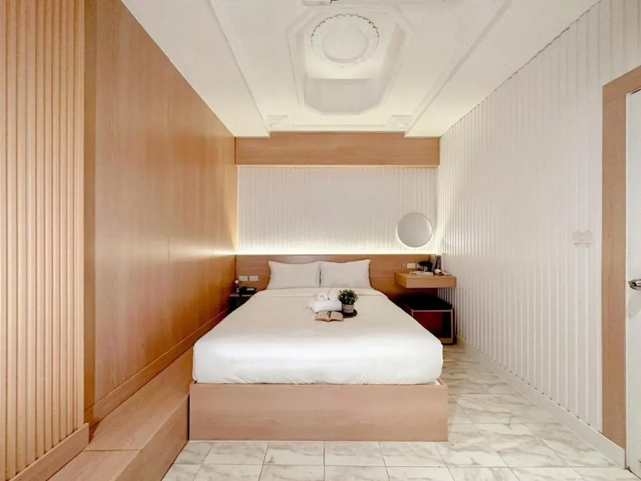 Deluxe Double Room (No Window) in Thrive Hotel Deluxe Double Room (No Window) in Thrive Hotel