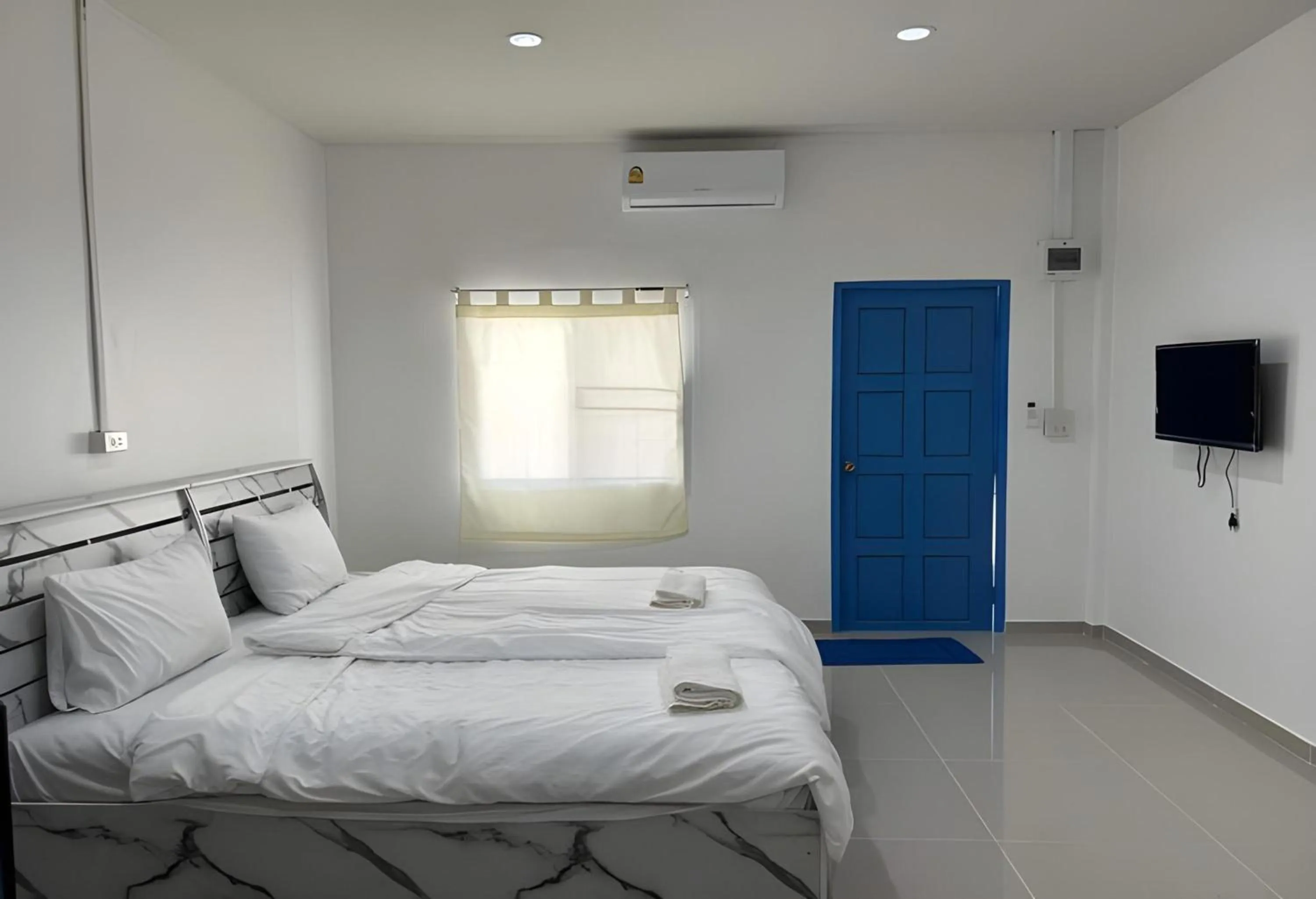 TV and multimedia, Bed in Collection O To The Sea Resort Thailand