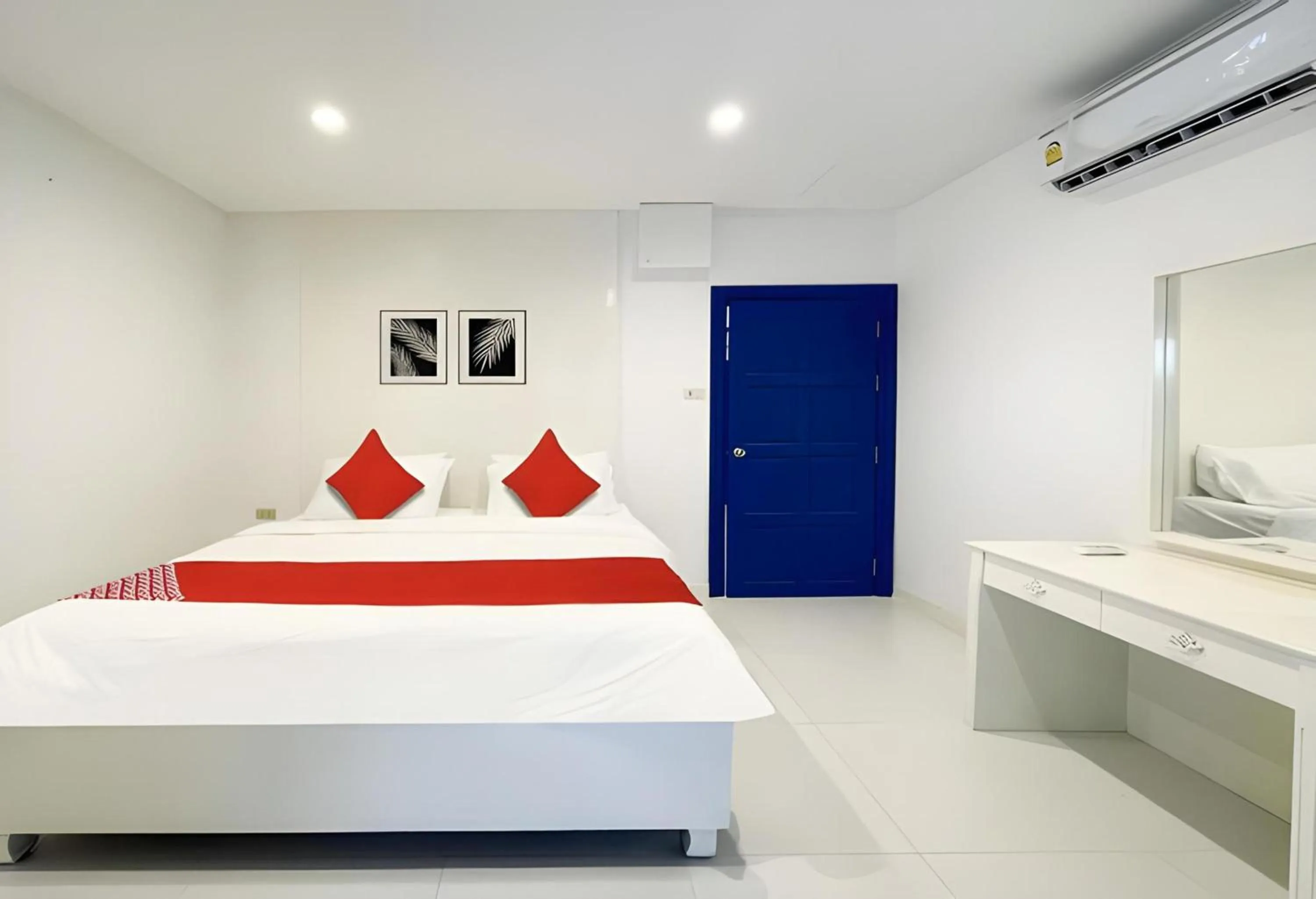 Photo of the whole room, Bed in Collection O To The Sea Resort Thailand