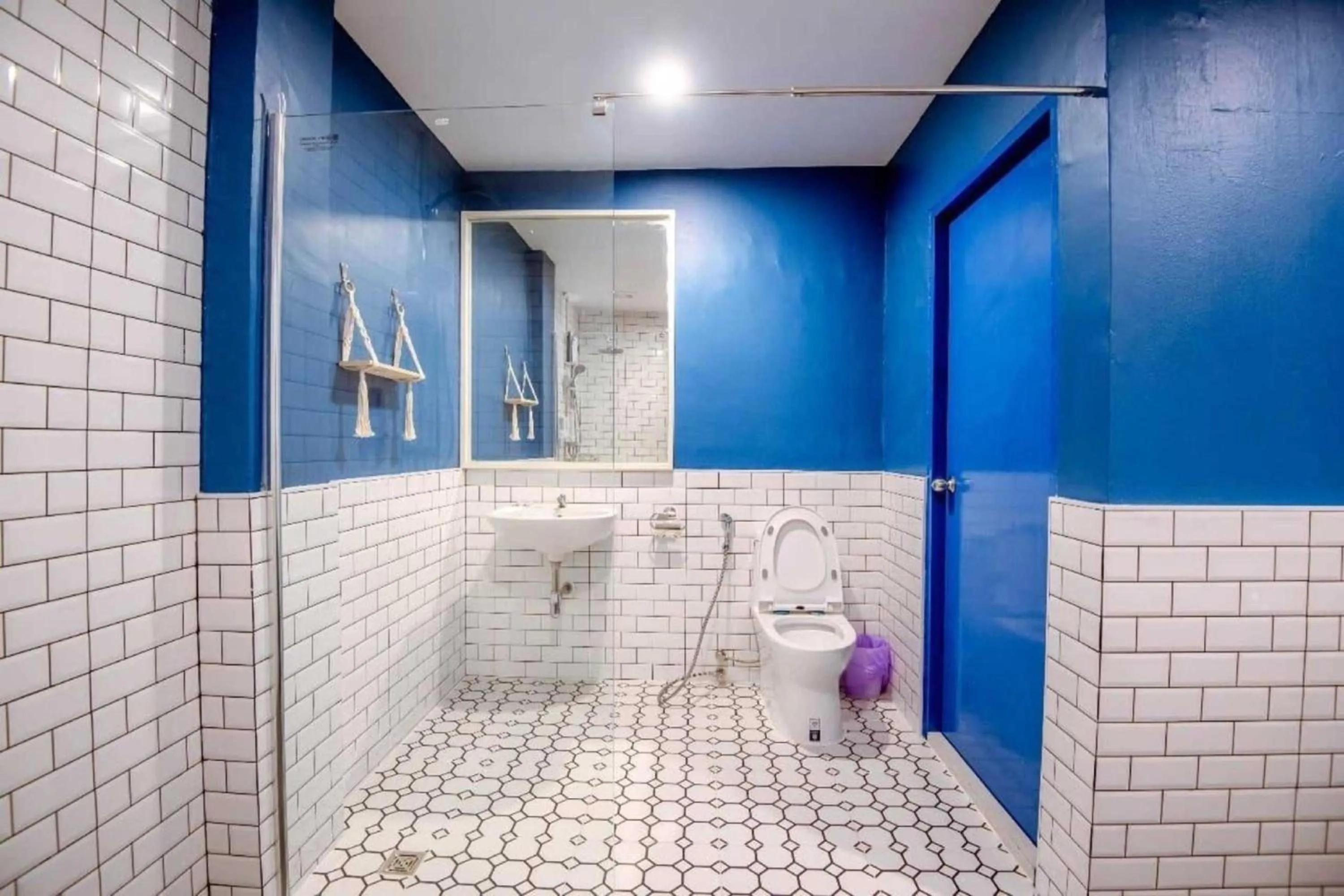 Bathroom in Collection O To The Sea Resort Thailand