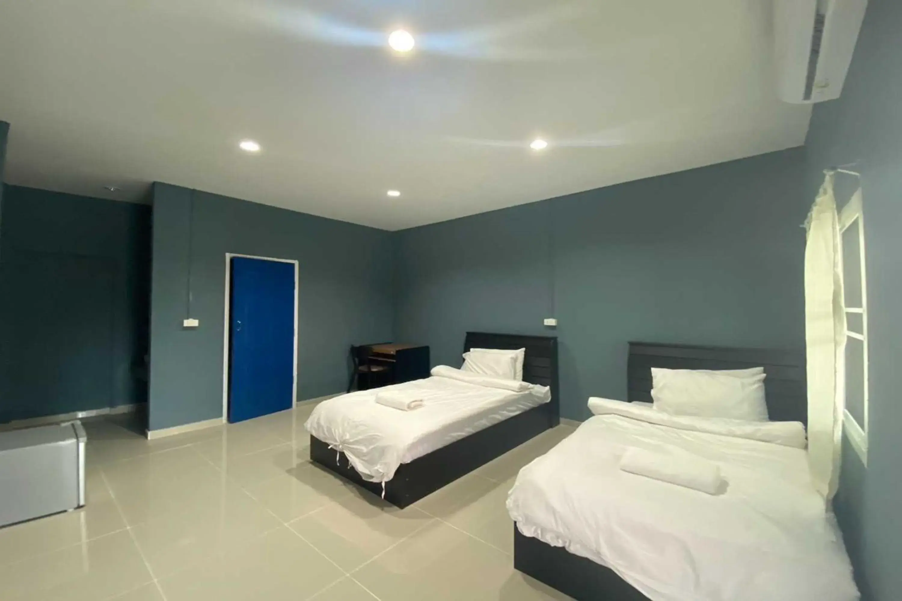 Standard Twin Room in Collection O To The Sea Resort Thailand Standard Twin Room in Collection O To The Sea Resort Thailand