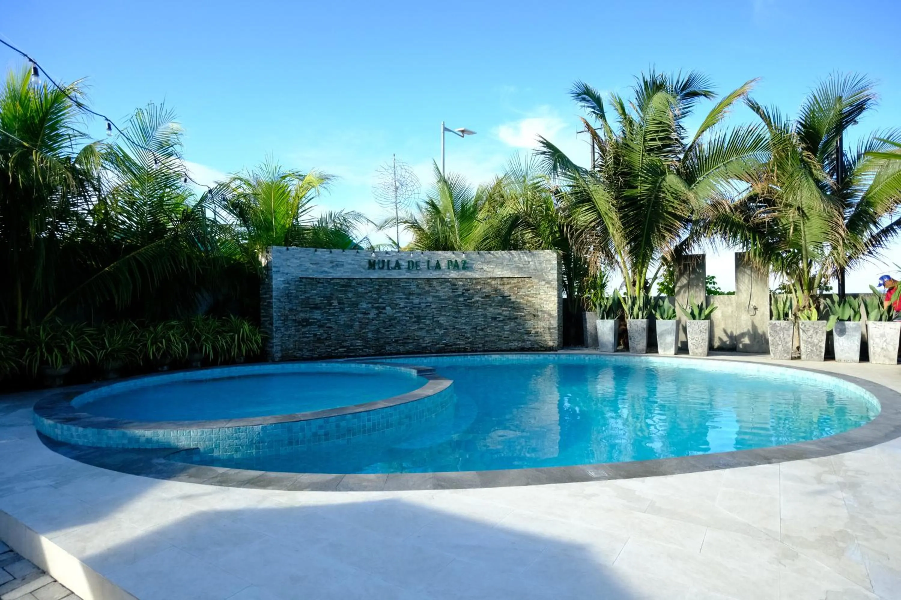 Swimming pool in Mula De La Paz