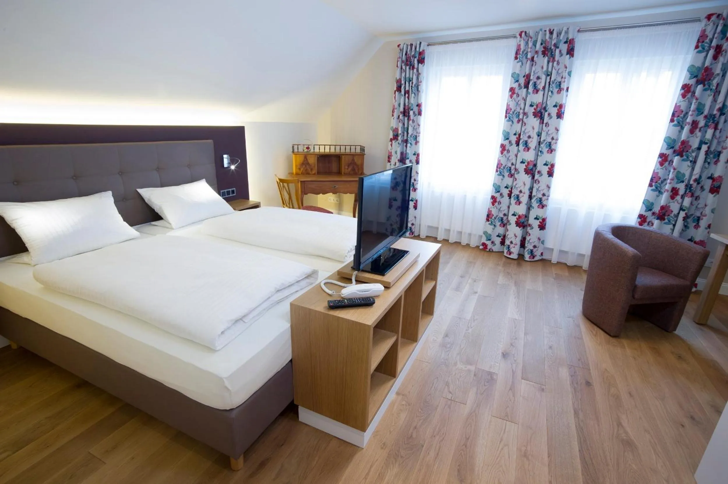 Bedroom, Bed in Genießerhotel Limbacher