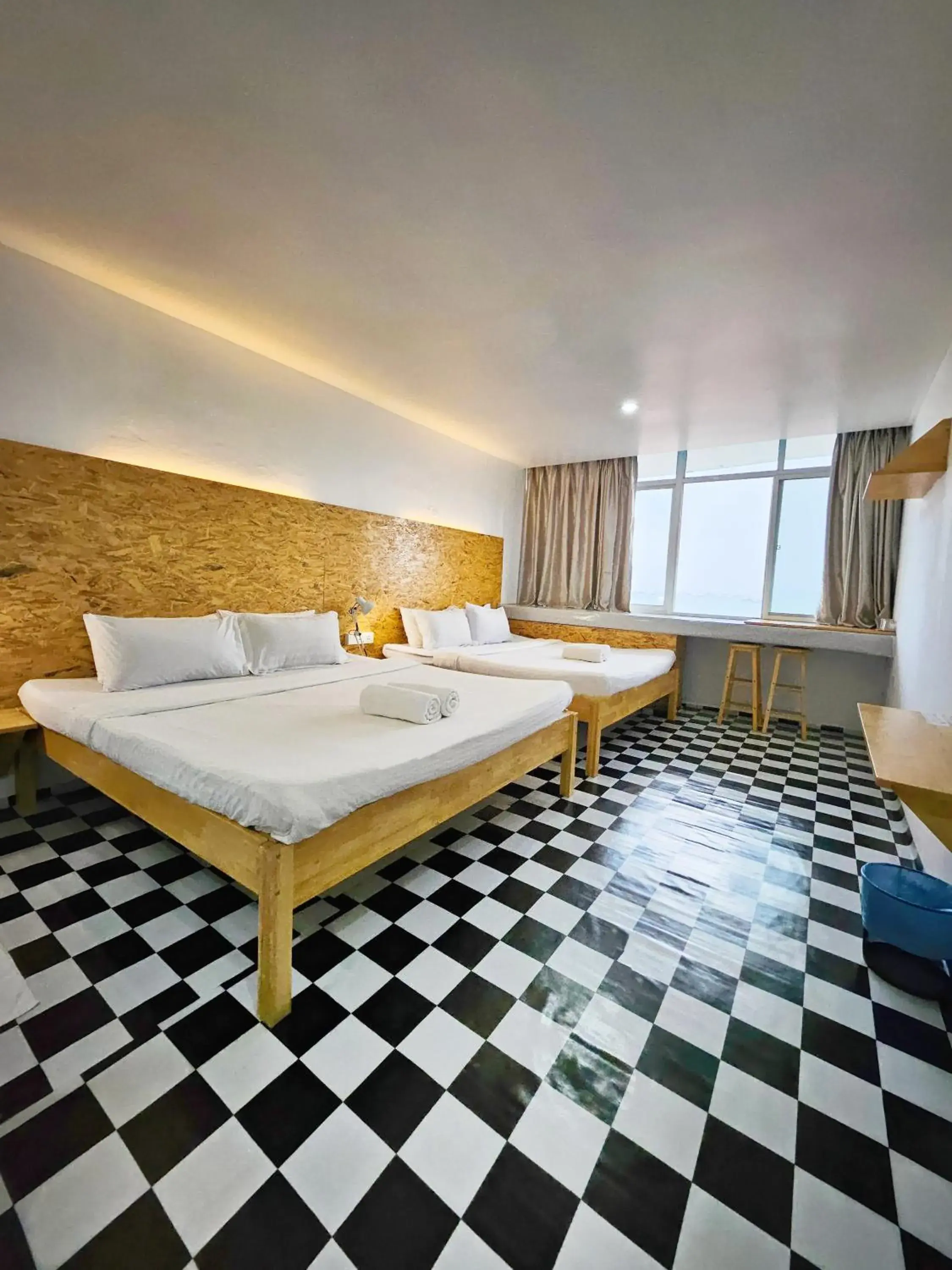 Family Room with Sea View in The 60 Family Room with Sea View in The 60