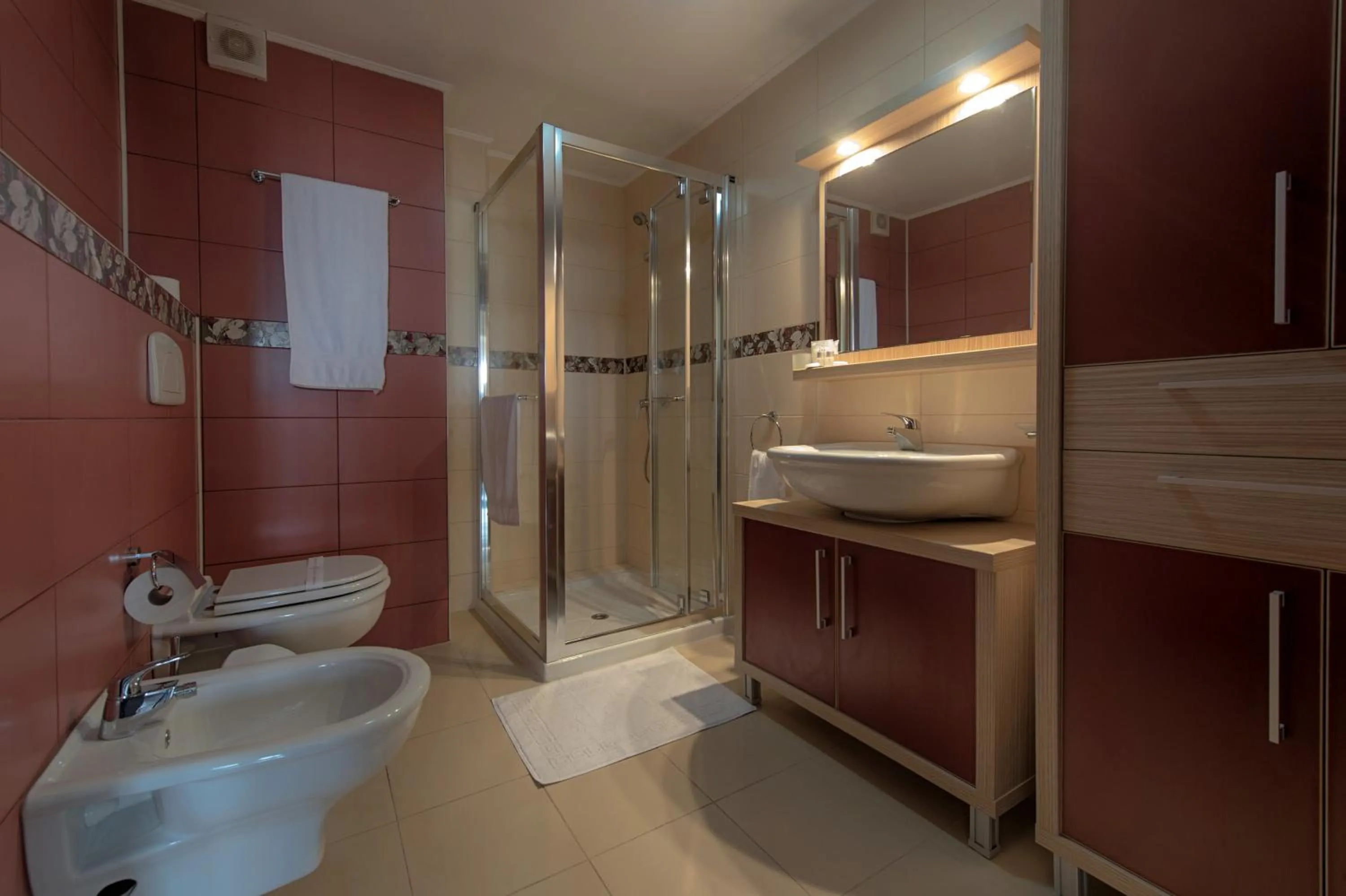 Bathroom in Samali Residence