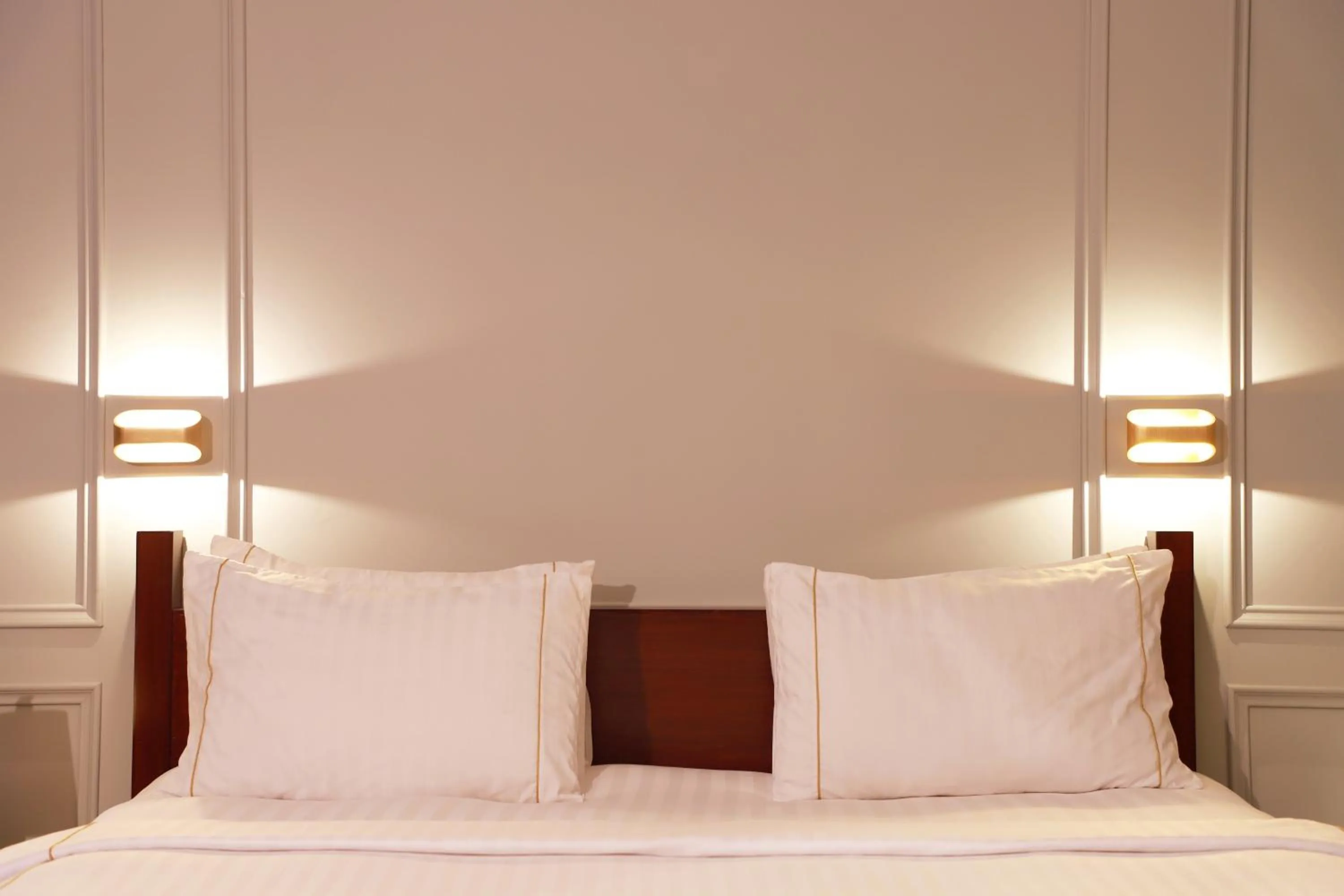 Bed in The Residency Hotel