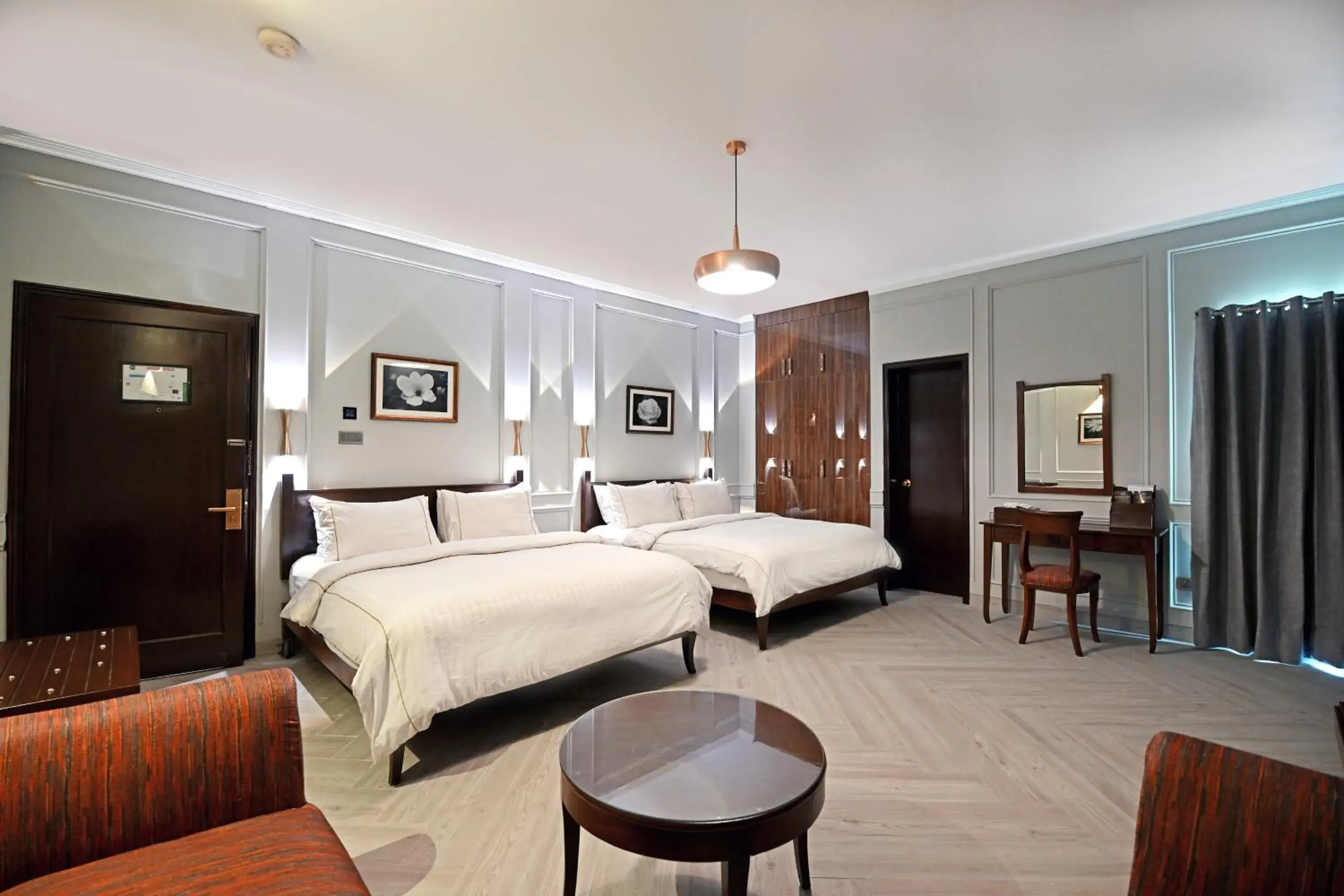 Deluxe Family Room in The Residency Hotel Deluxe Family Room in The Residency Hotel