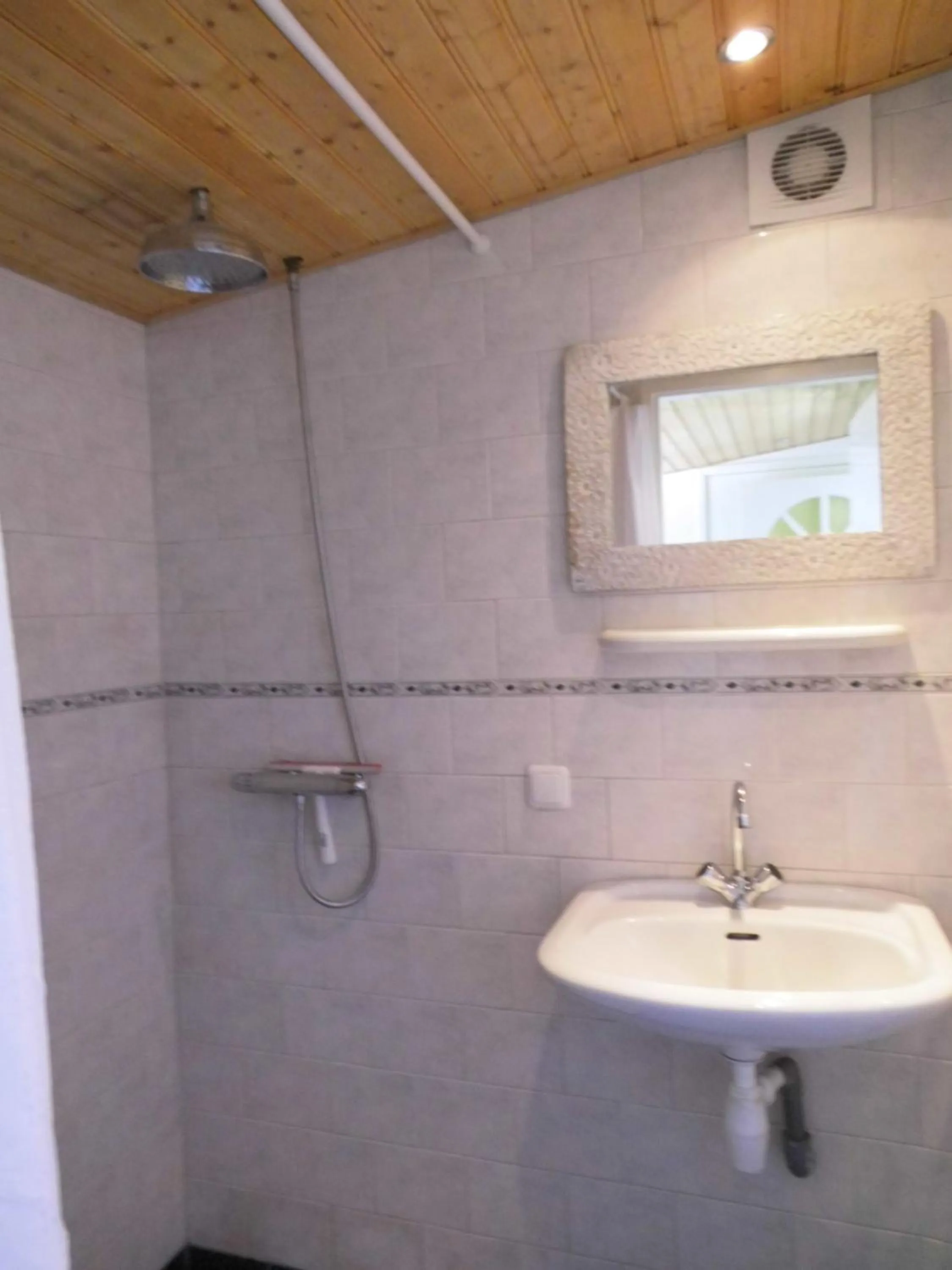 Shower in Vakantiehuisjes Marsherne