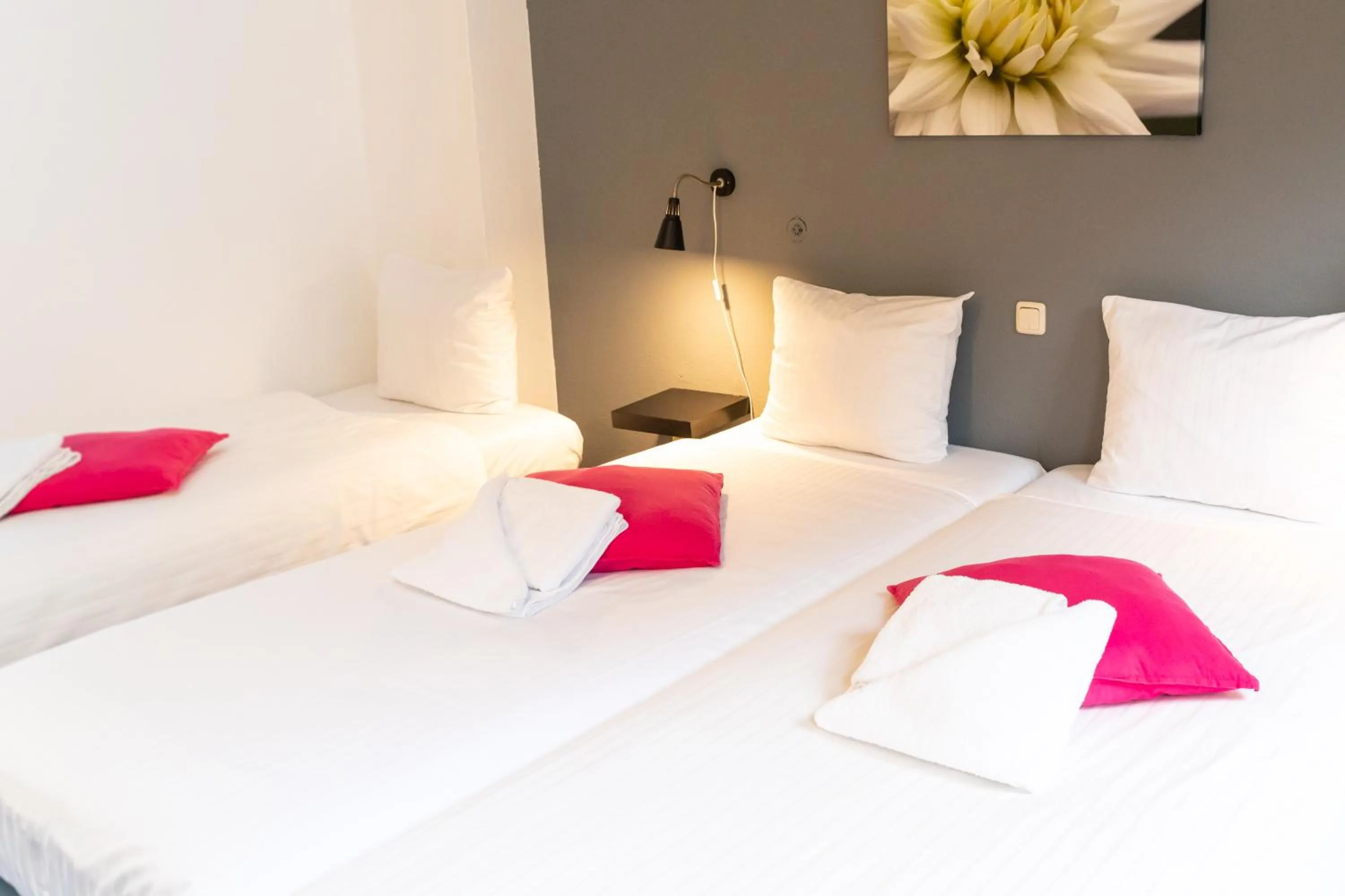 Bedroom, Bed in Huis Ter Geul