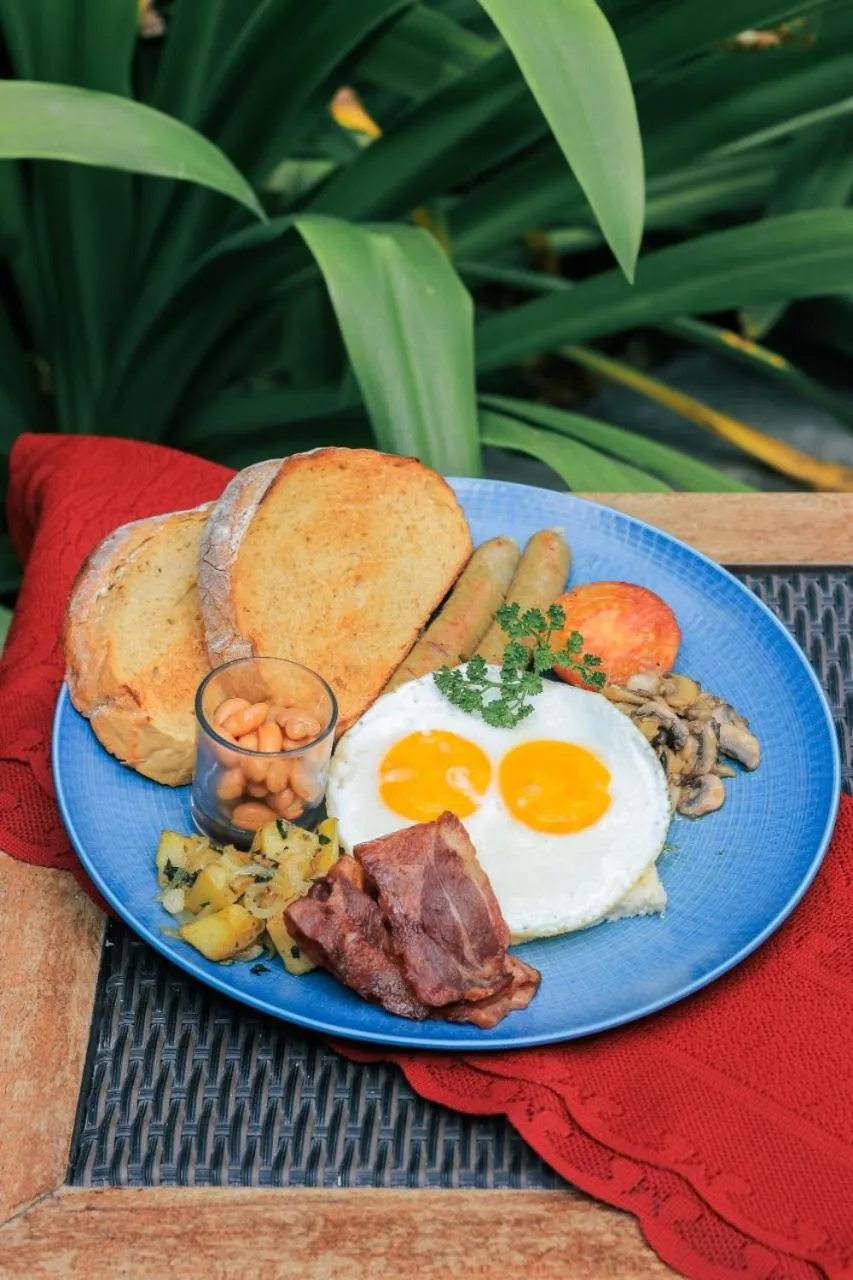 Restaurant/places to eat in Argya Santi Suite and Villas