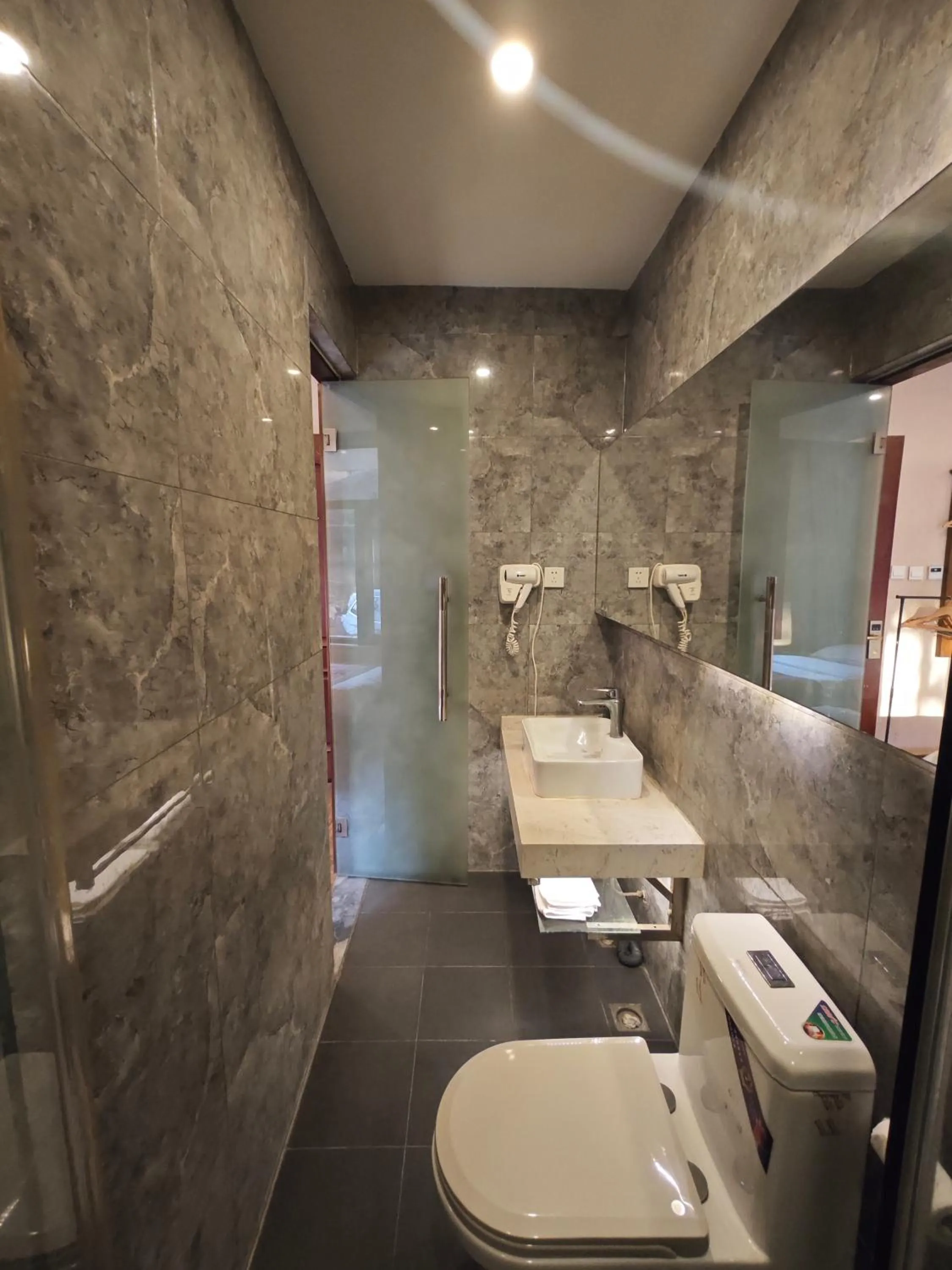 Toilet in Beijing Huiqing Garden Bussiness Hotel