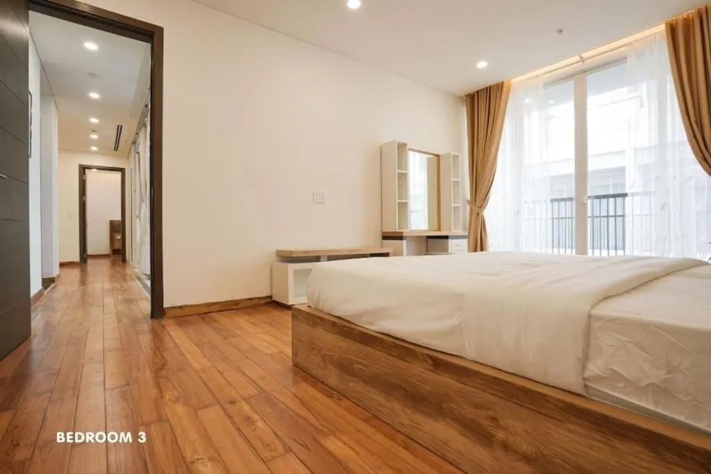 Bedroom, Bed in Modern & Charming Penthouse 5BRs in Da Nang Center