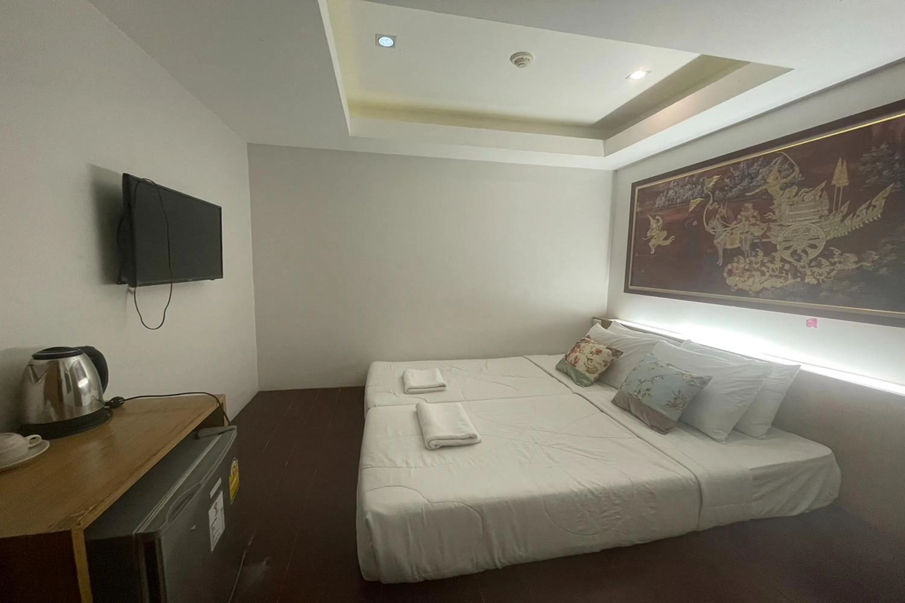 Coffee/tea facilities, Bed in Landmark Patong Hotel