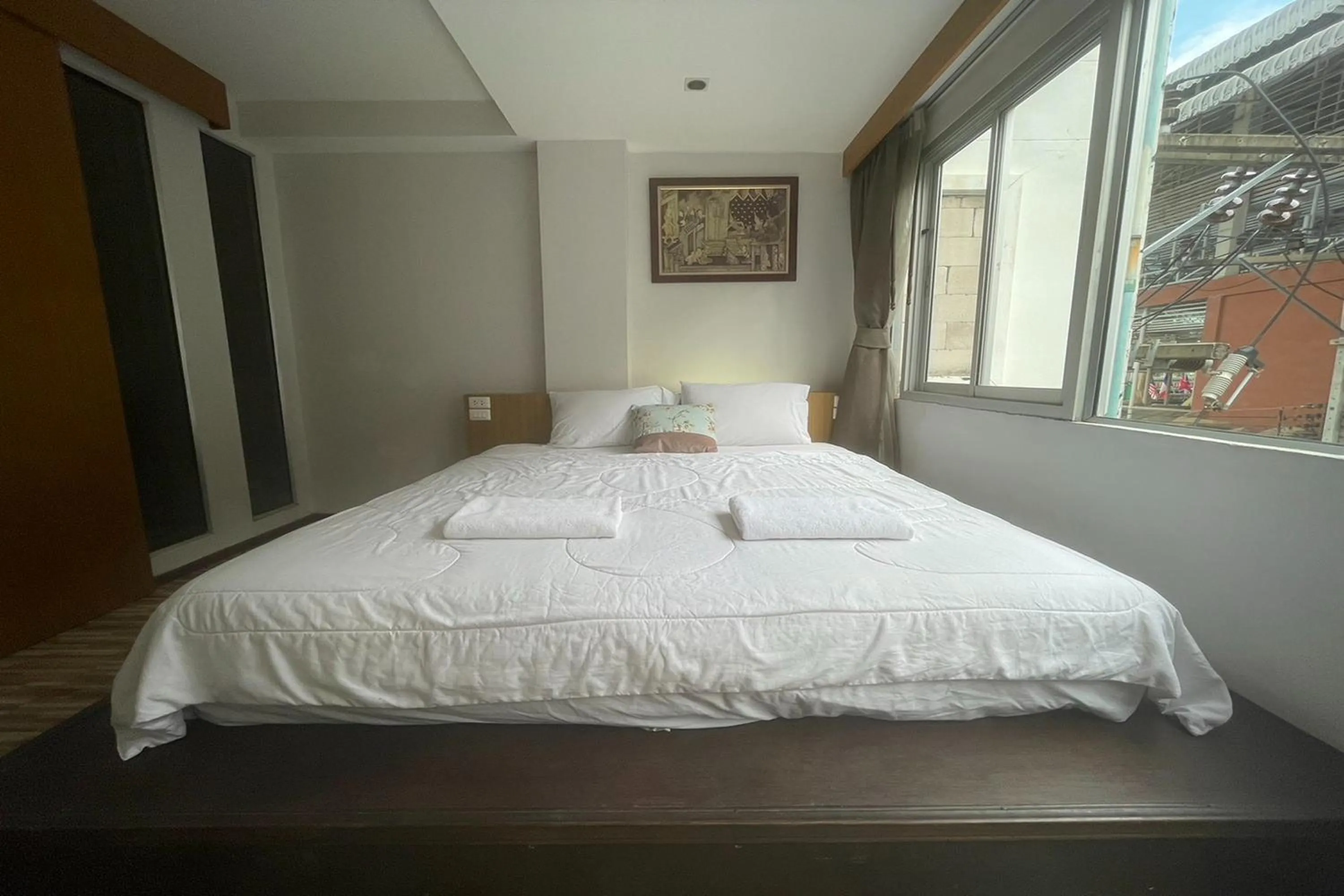 Photo of the whole room, Bed in Landmark Patong Hotel