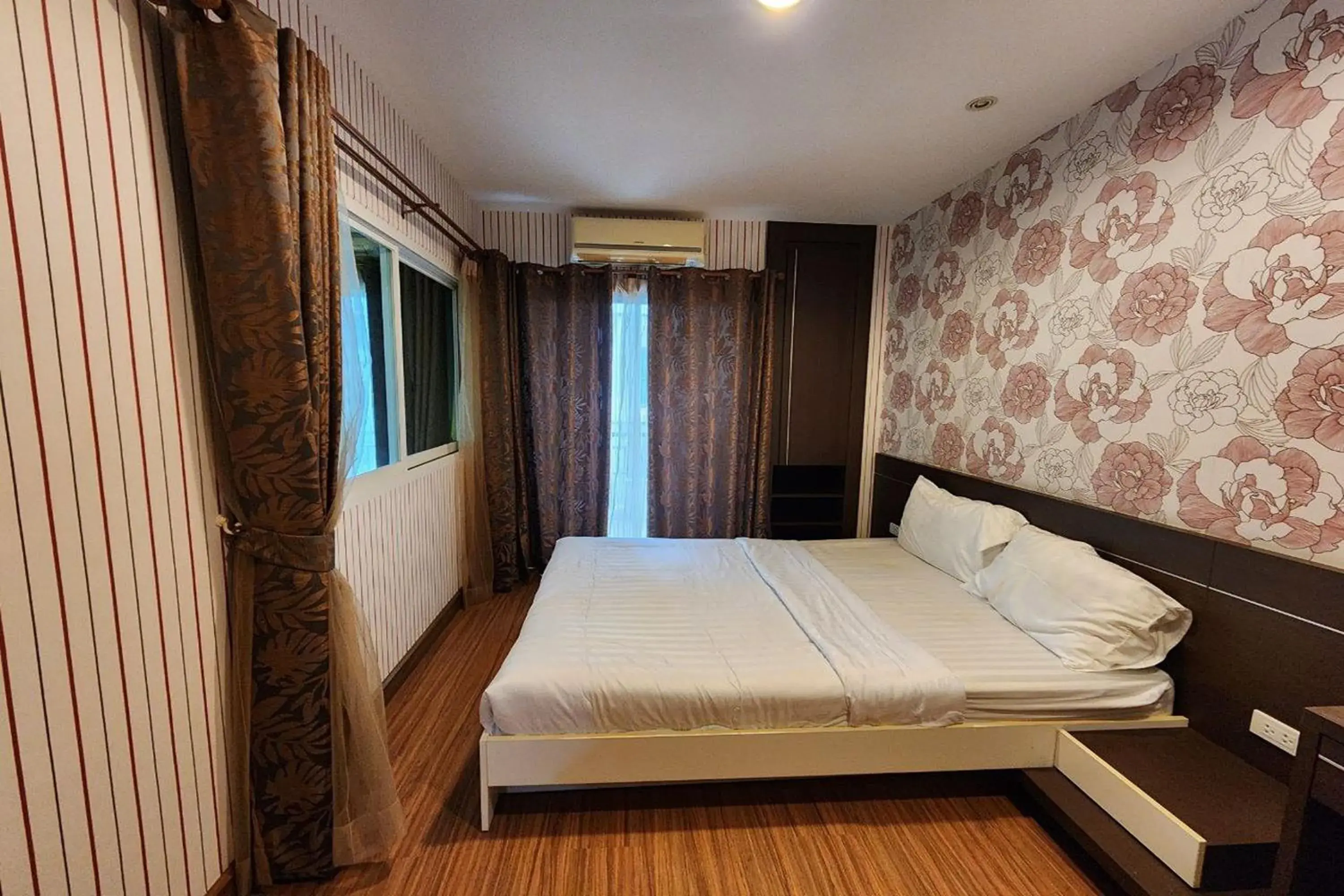 One-Bedroom Apartment in Landmark Patong Hotel One-Bedroom Apartment in Landmark Patong Hotel